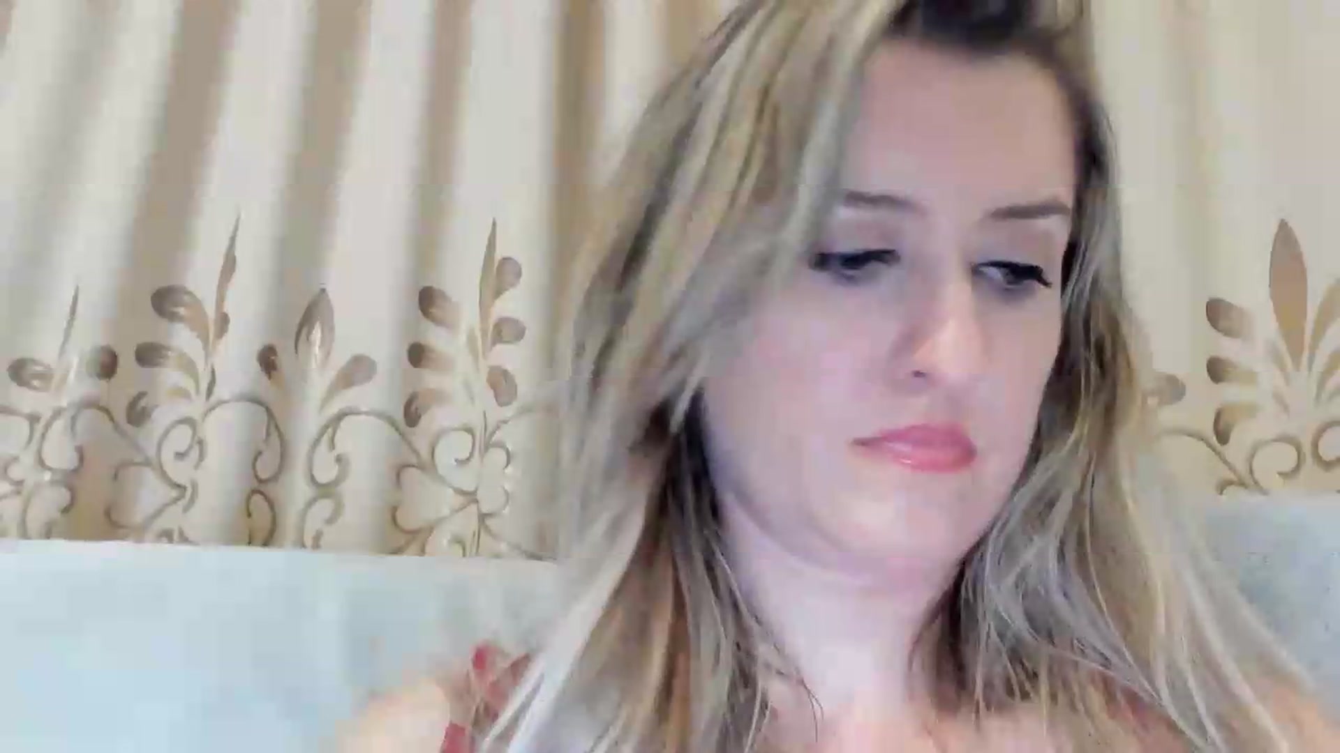 Gallery image thumbnail from BestDream's myfreecams stream on, 08/16/2026, 20:17 image 14 of 20