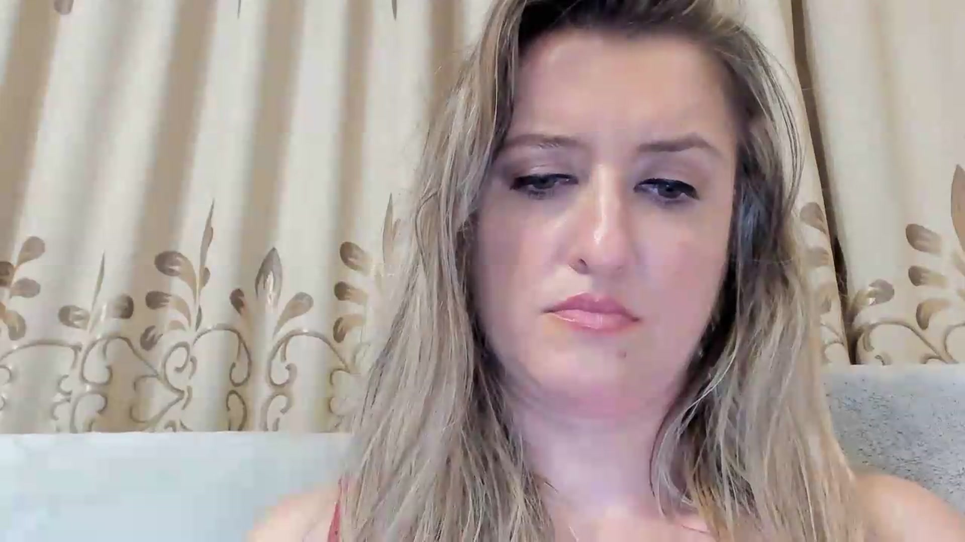 Gallery image thumbnail from BestDream's myfreecams stream on, 08/16/2026, 23:39 image 12 of 20
