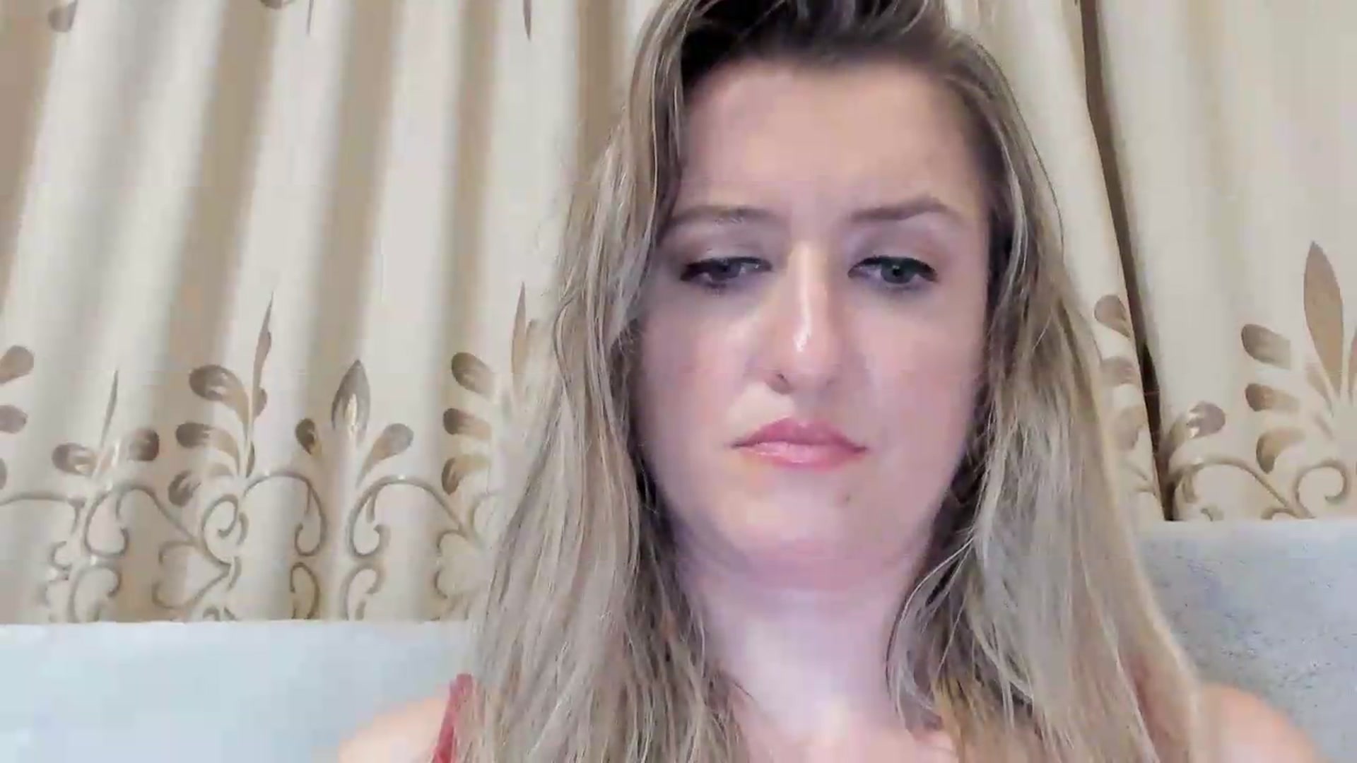 Gallery image thumbnail from BestDream's myfreecams stream on, 08/16/2026, 23:39 image 17 of 20