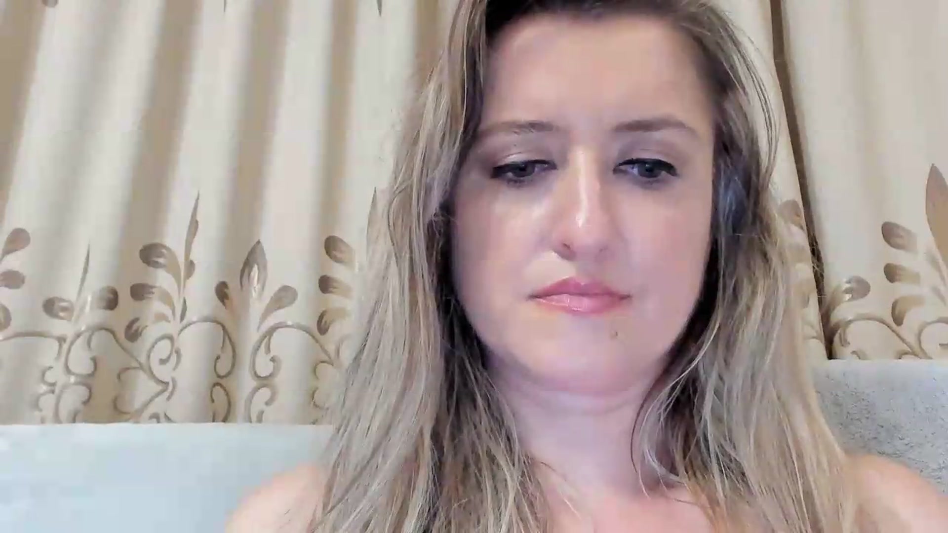 Gallery image thumbnail from BestDream's myfreecams stream on, 08/16/2026, 23:39 image 7 of 20