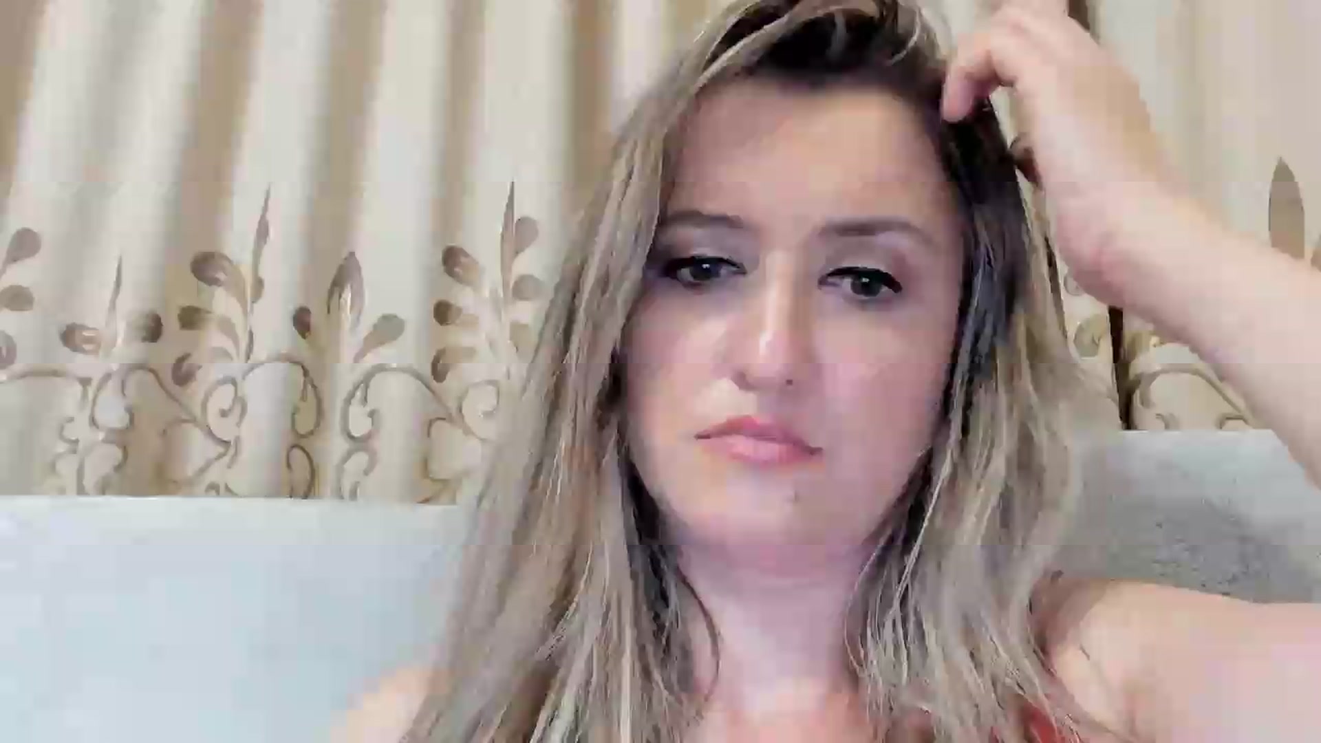 Gallery image thumbnail from BestDream's myfreecams stream on, 08/17/2026, 24:27 image 14 of 20
