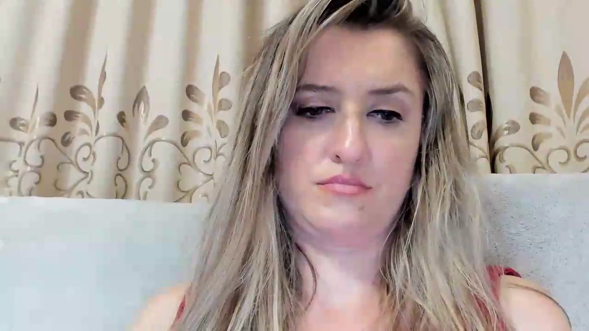 Gallery image thumbnail from BestDream's myfreecams stream on, 08/17/2026, 24:27 image 17 of 20