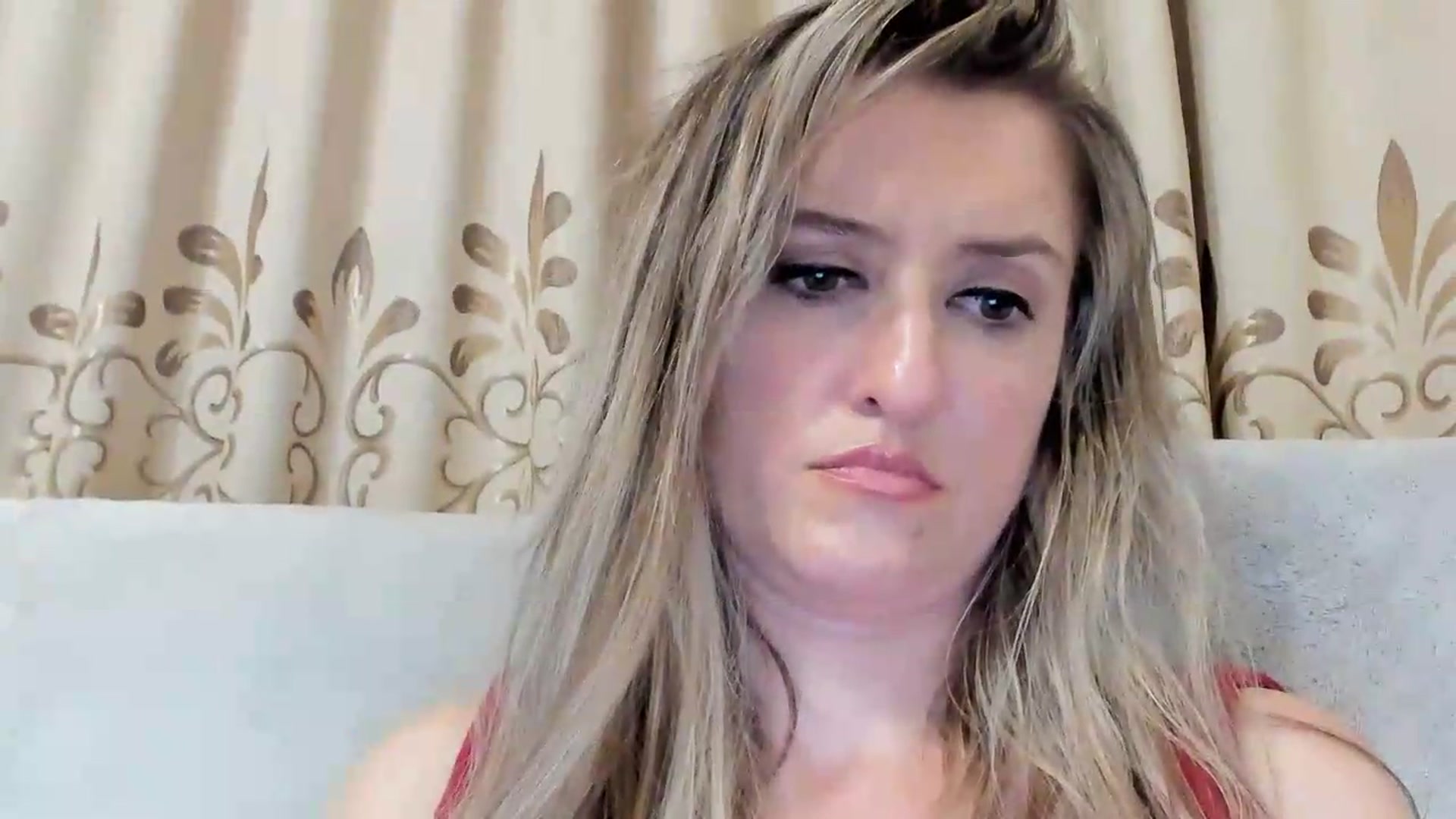 Gallery image thumbnail from BestDream's myfreecams stream on, 08/17/2026, 24:27 image 18 of 20