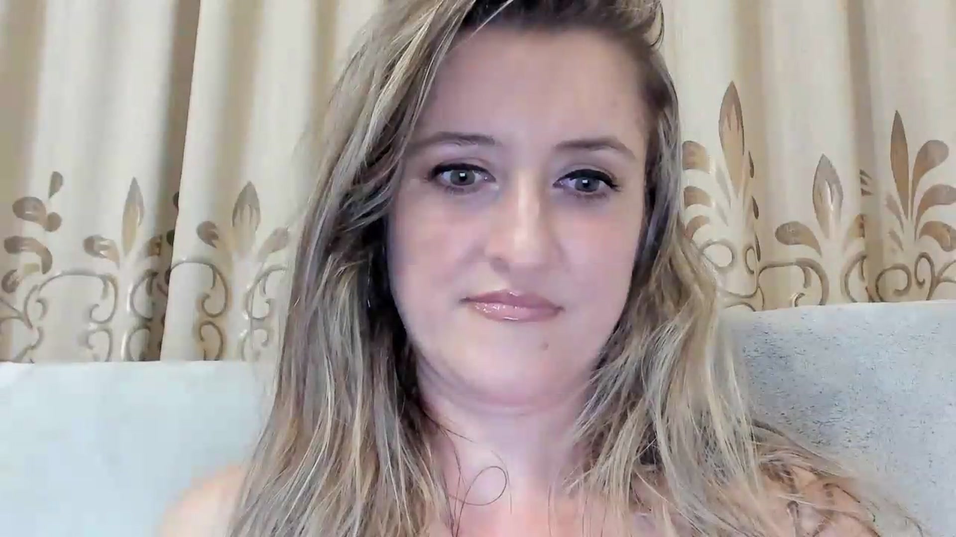 Gallery image thumbnail from BestDream's myfreecams stream on, 08/18/2026, 24:00 image 10 of 20