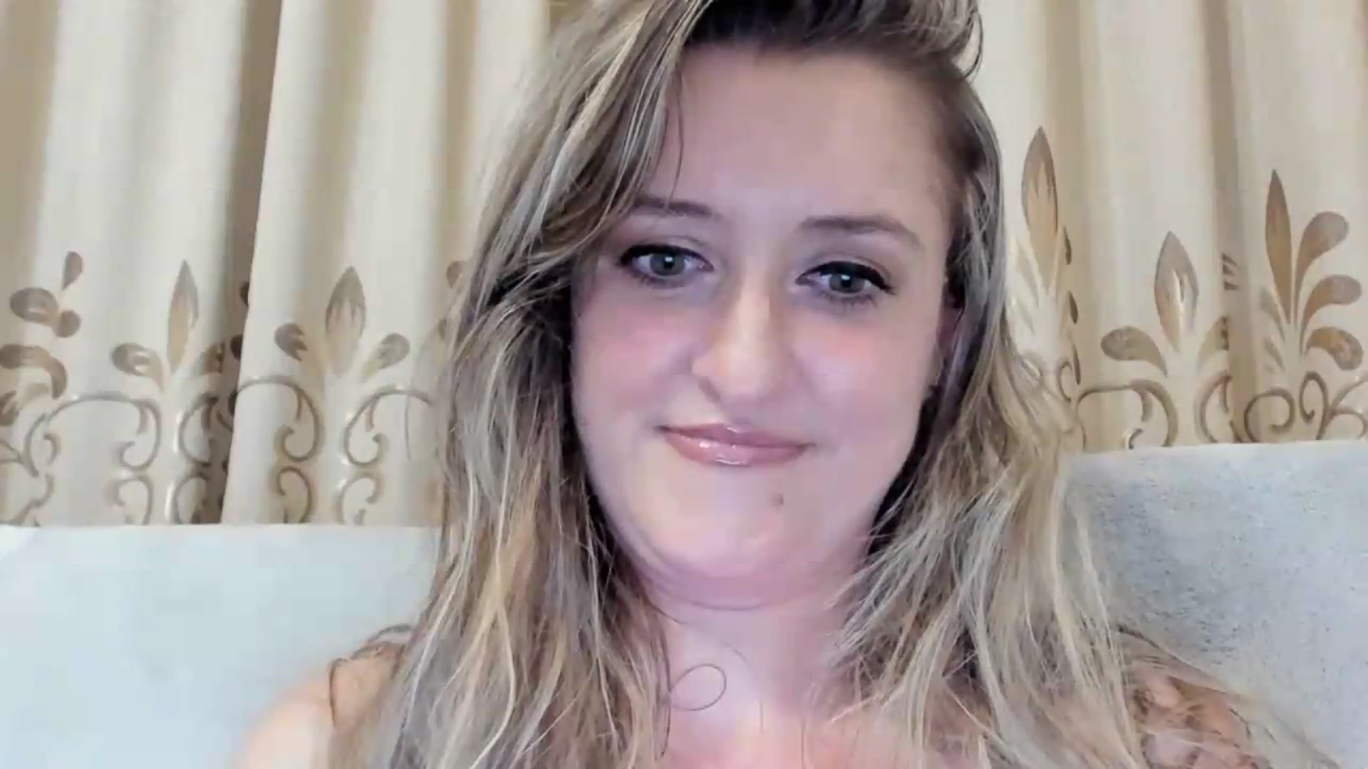 Gallery image thumbnail from BestDream's myfreecams stream on, 08/18/2026, 24:00 image 6 of 20
