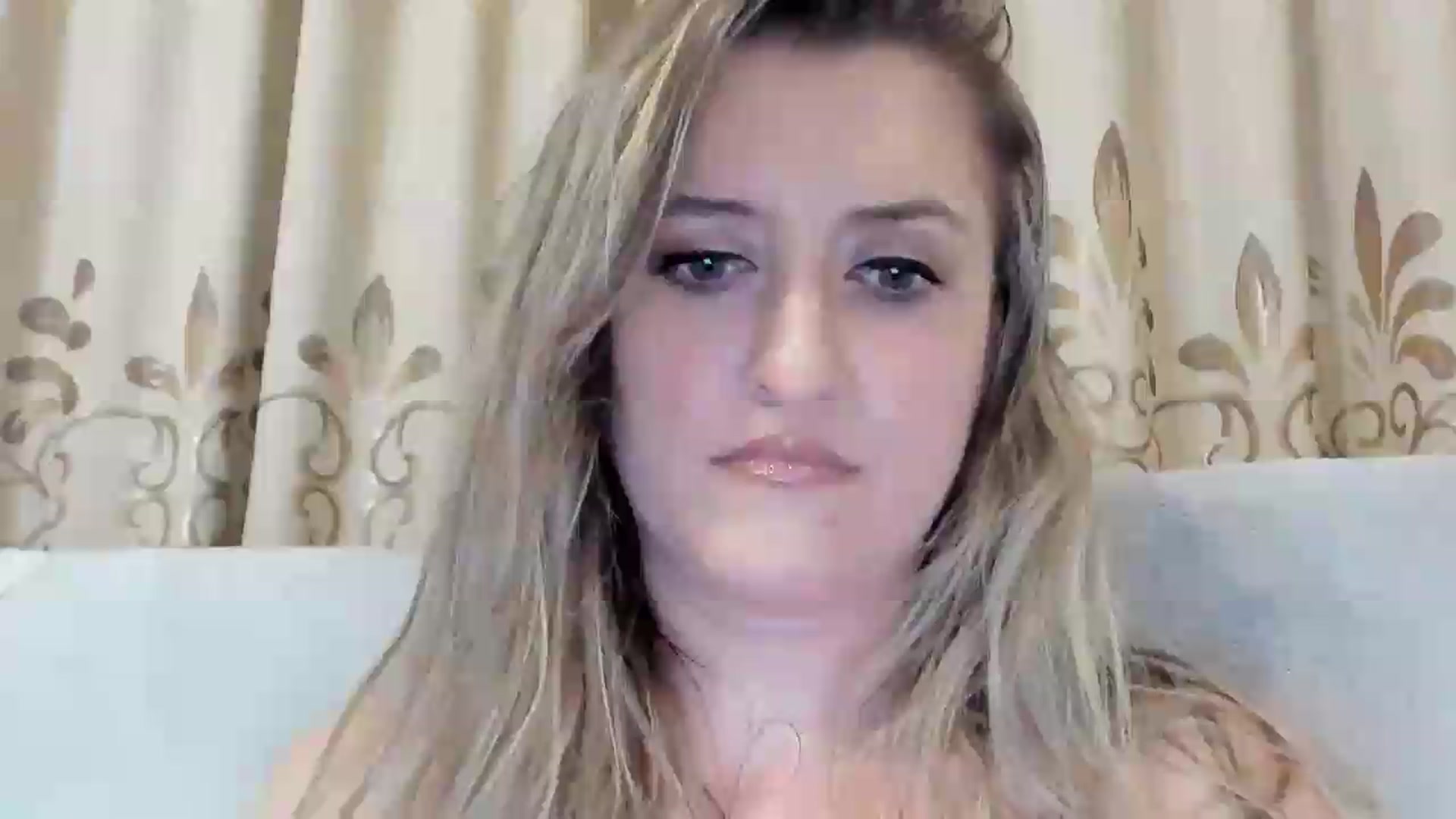 Gallery image thumbnail from BestDream's myfreecams stream on, 08/18/2026, 24:00 image 14 of 20