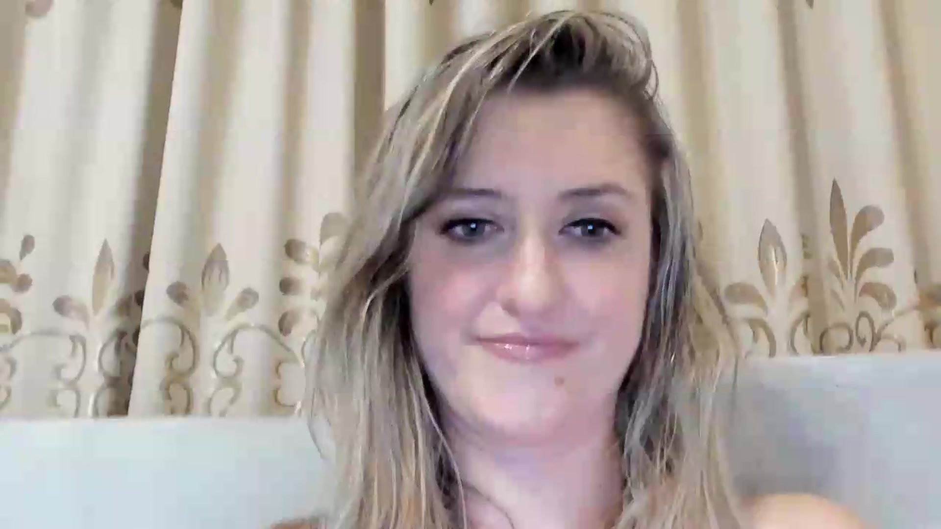Gallery image thumbnail from BestDream's myfreecams stream on, 08/18/2026, 01:00 image 10 of 20