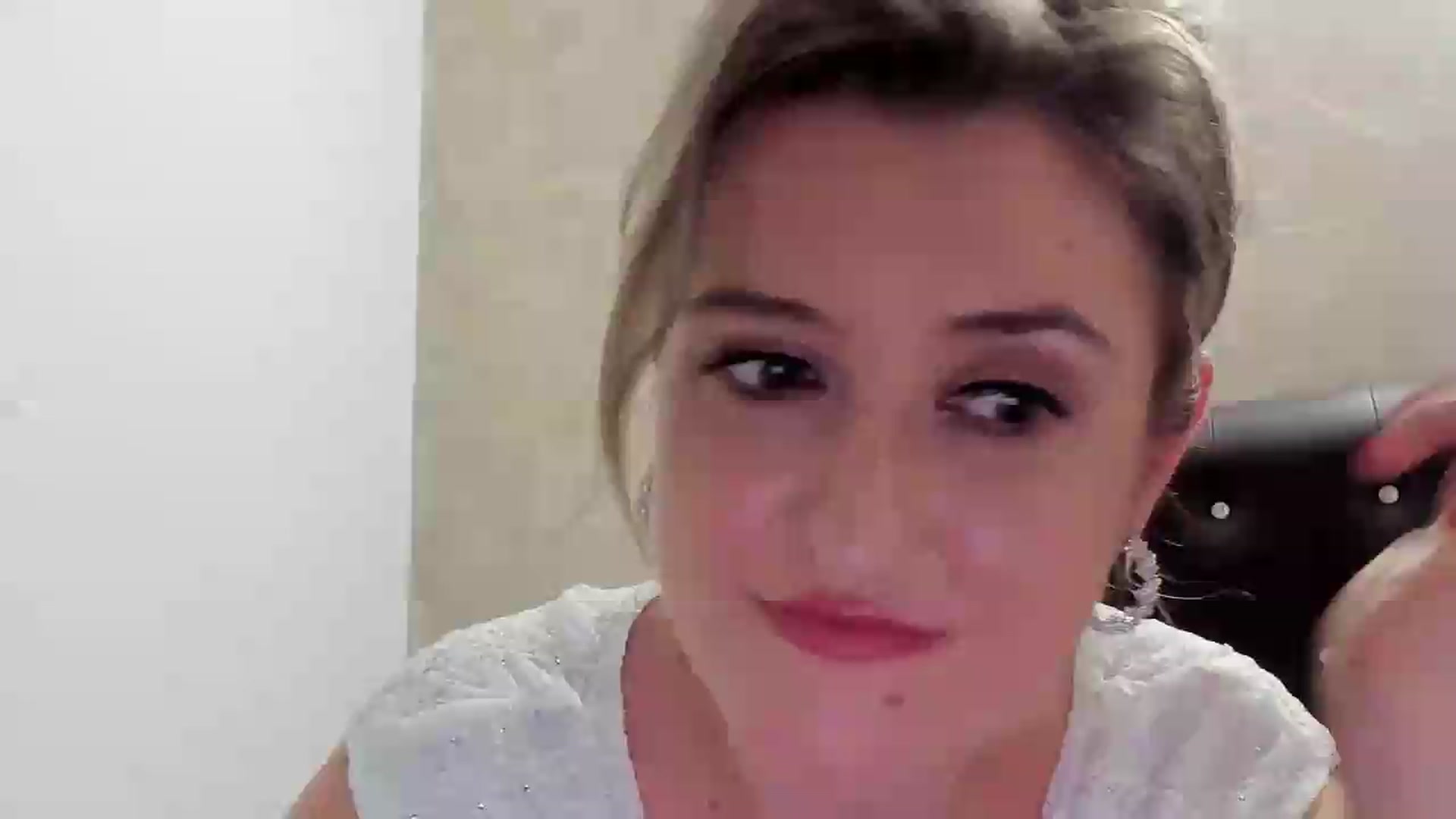 Gallery image thumbnail from BestDream's myfreecams stream on, 08/23/2026, 22:42 image 1 of 20