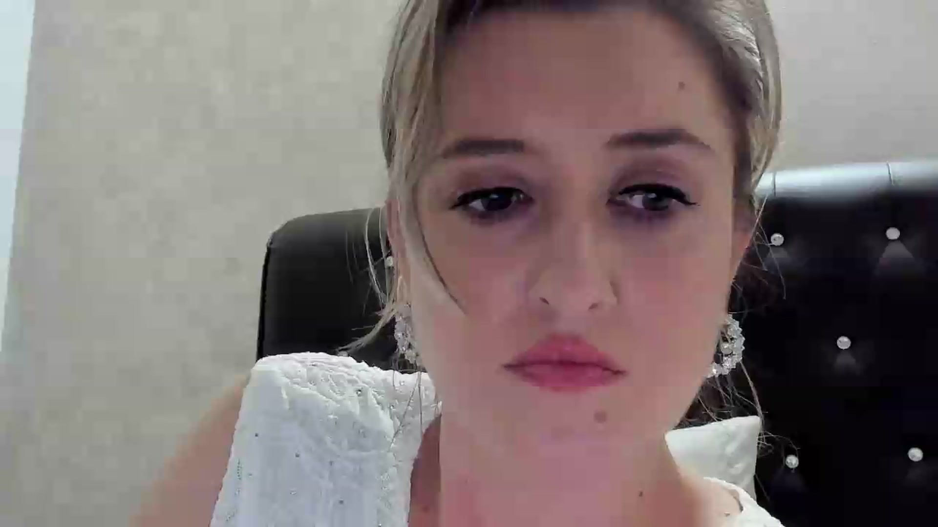 Gallery image thumbnail from BestDream's myfreecams stream on, 08/23/2026, 22:42 image 15 of 20