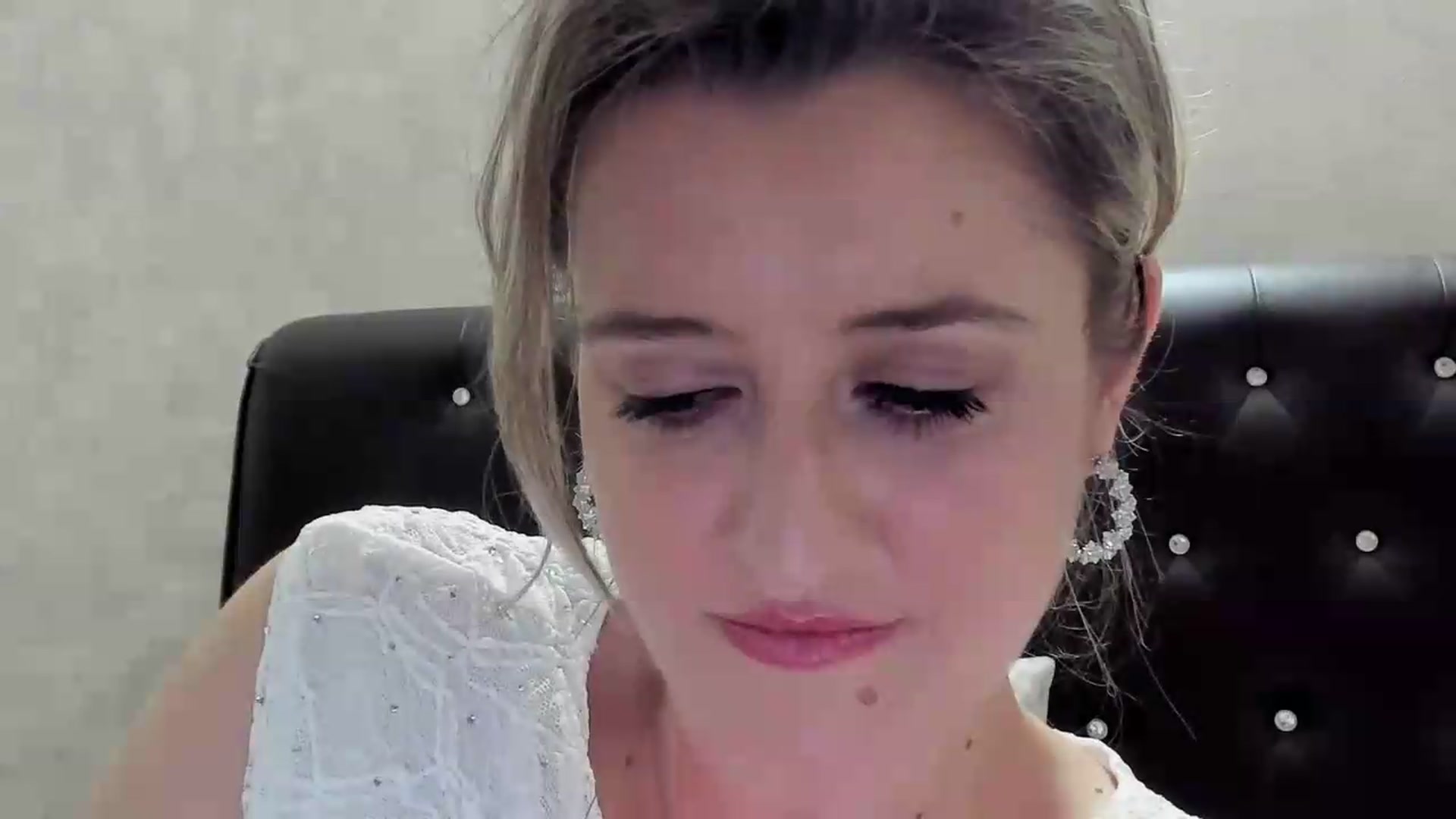 Gallery image thumbnail from BestDream's myfreecams stream on, 08/23/2026, 22:42 image 12 of 20
