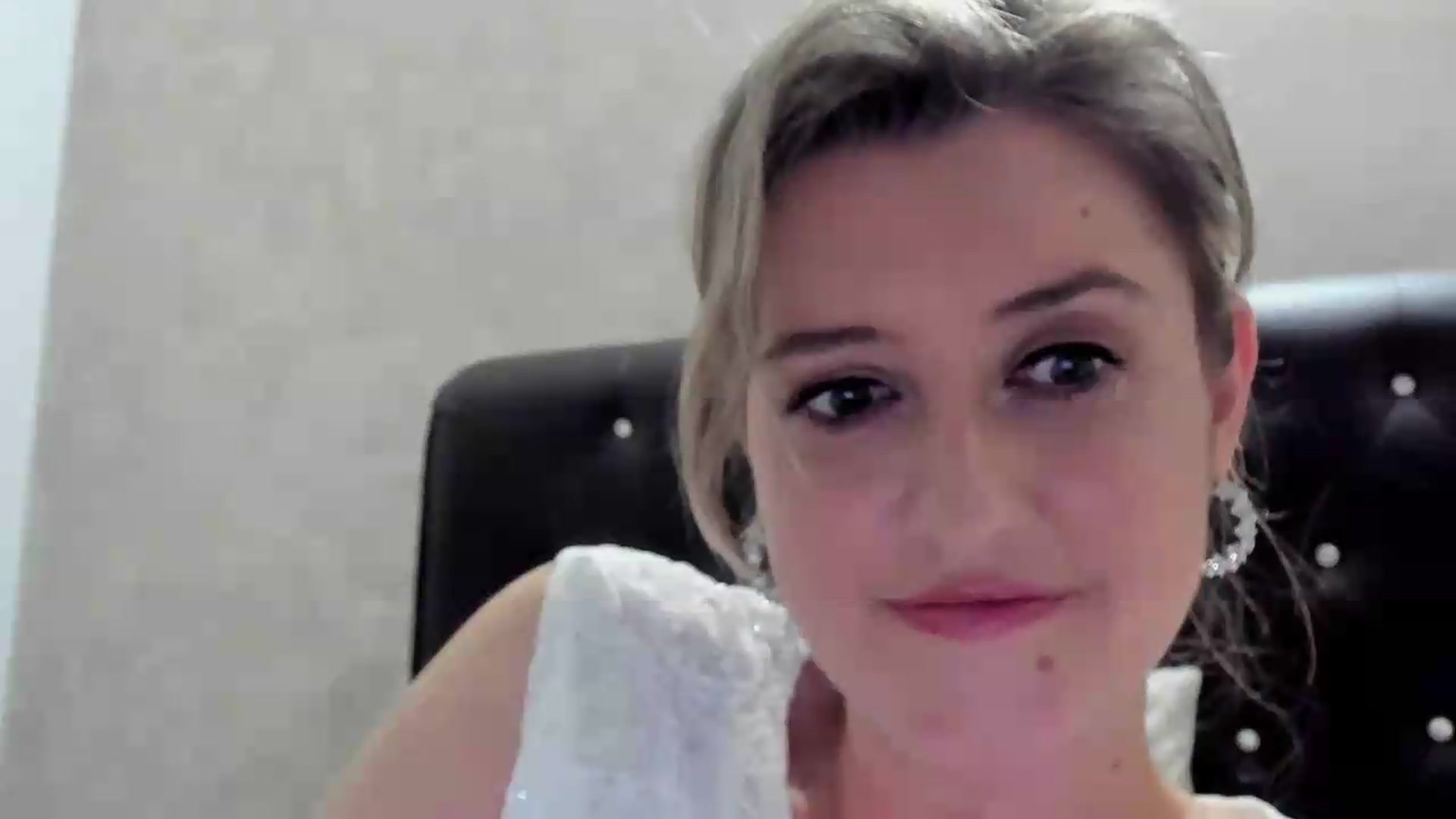 Gallery image thumbnail from BestDream's myfreecams stream on, 08/23/2026, 22:42 image 20 of 20