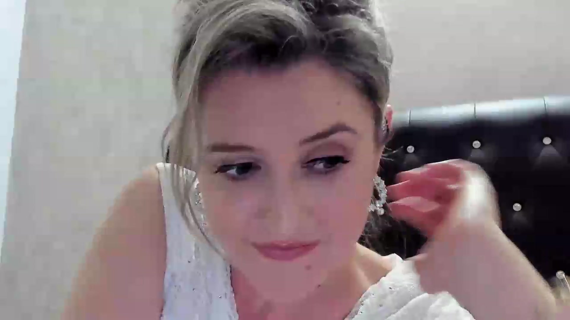 Gallery image thumbnail from BestDream's myfreecams stream on, 08/23/2026, 22:42 image 19 of 20