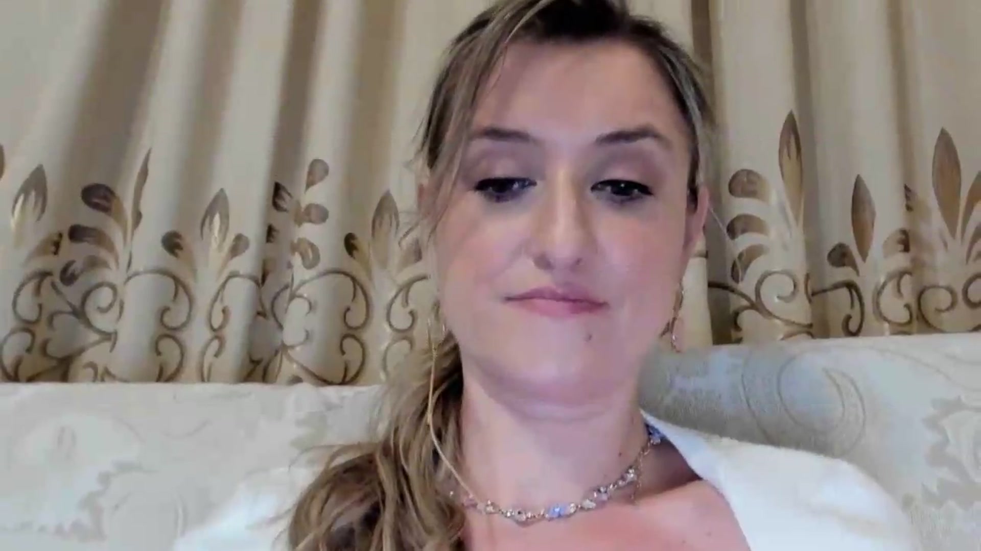 Gallery image thumbnail from BestDream's myfreecams stream on, 08/25/2026, 23:49 image 12 of 20