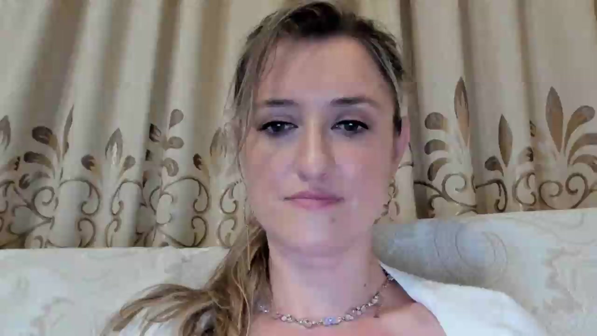 Gallery image thumbnail from BestDream's myfreecams stream on, 08/25/2026, 23:49 image 6 of 20