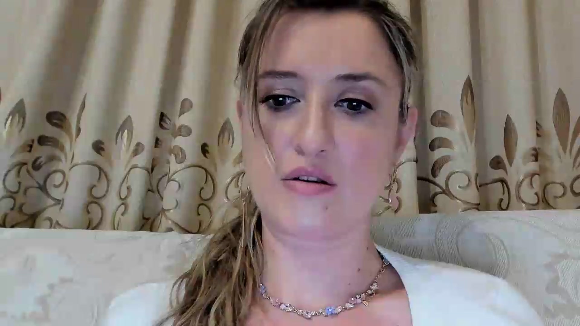 Gallery image thumbnail from BestDream's myfreecams stream on, 08/26/2026, 24:14 image 6 of 20