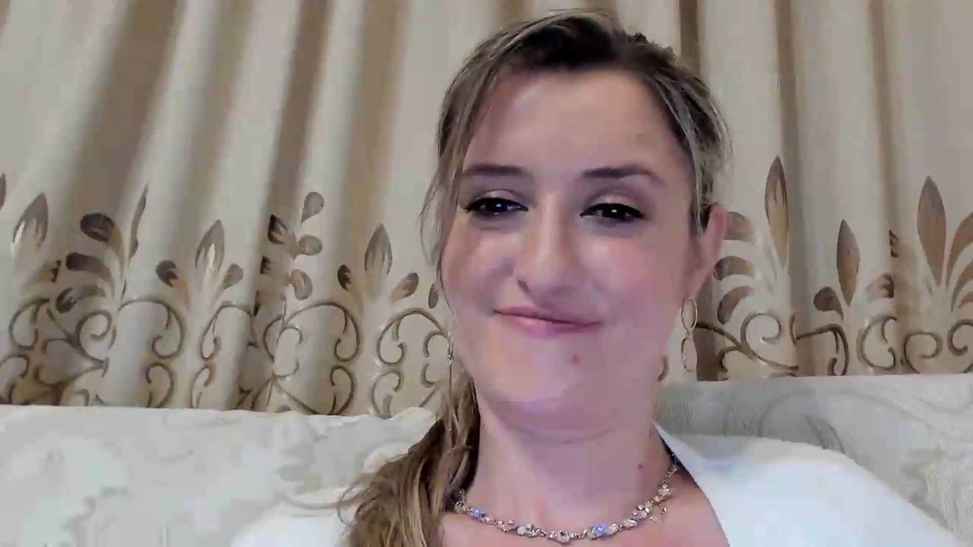 Gallery image thumbnail from BestDream's myfreecams stream on, 08/26/2026, 24:14 image 19 of 20