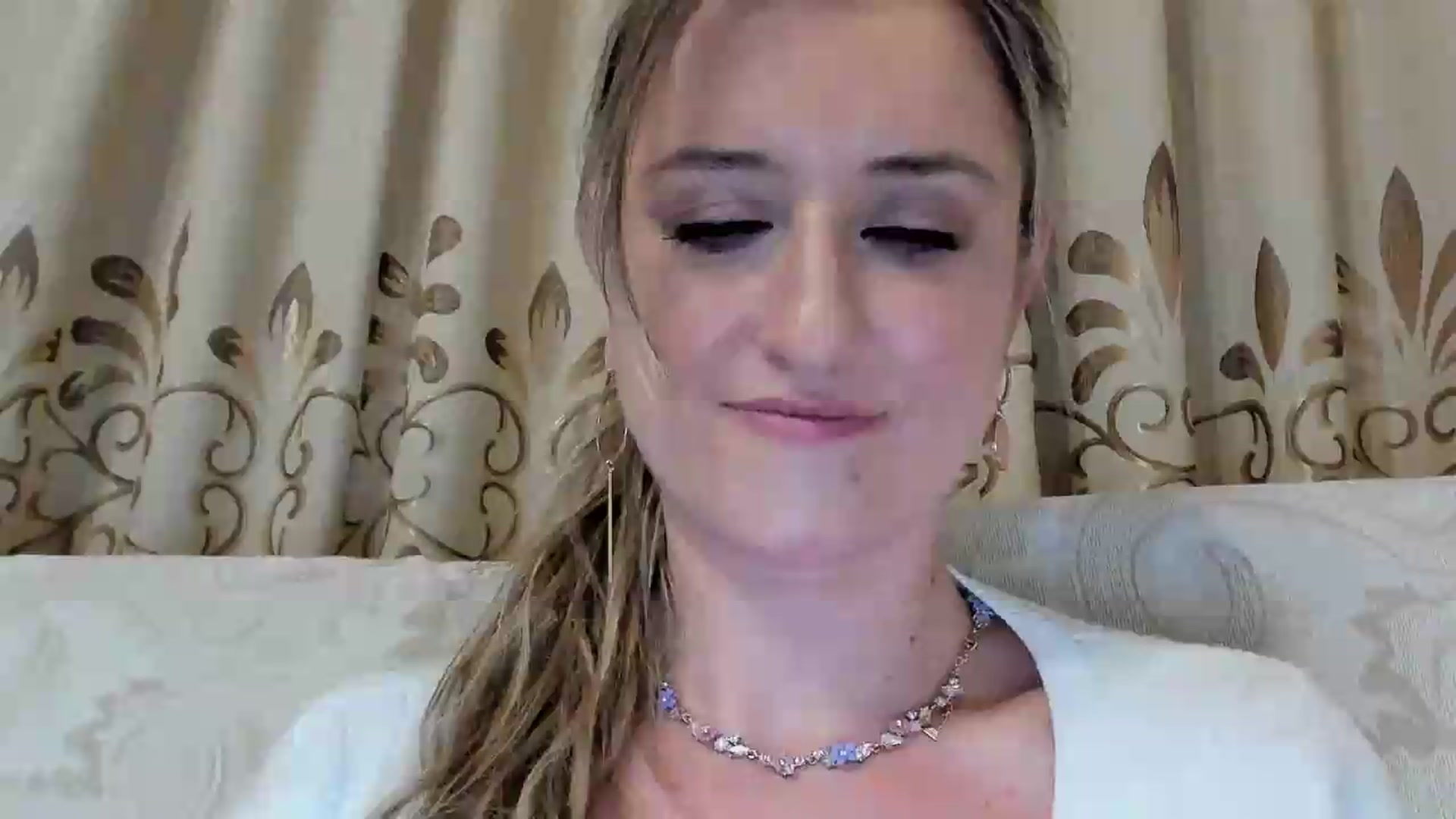 Gallery image thumbnail from BestDream's myfreecams stream on, 08/26/2026, 24:14 image 1 of 20