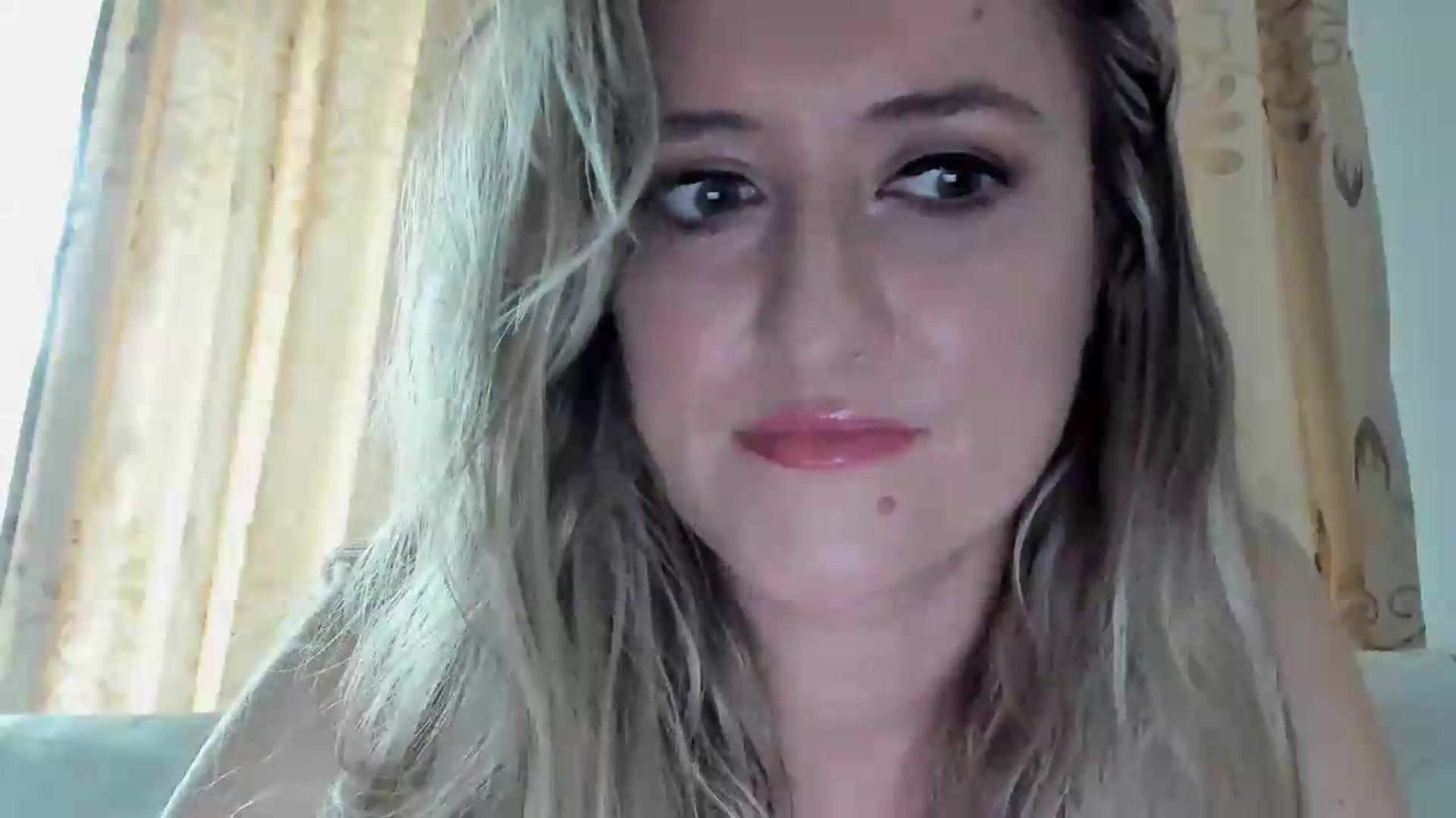 Gallery image thumbnail from BestDream's myfreecams stream on, 08/27/2026, 10:44 image 15 of 20