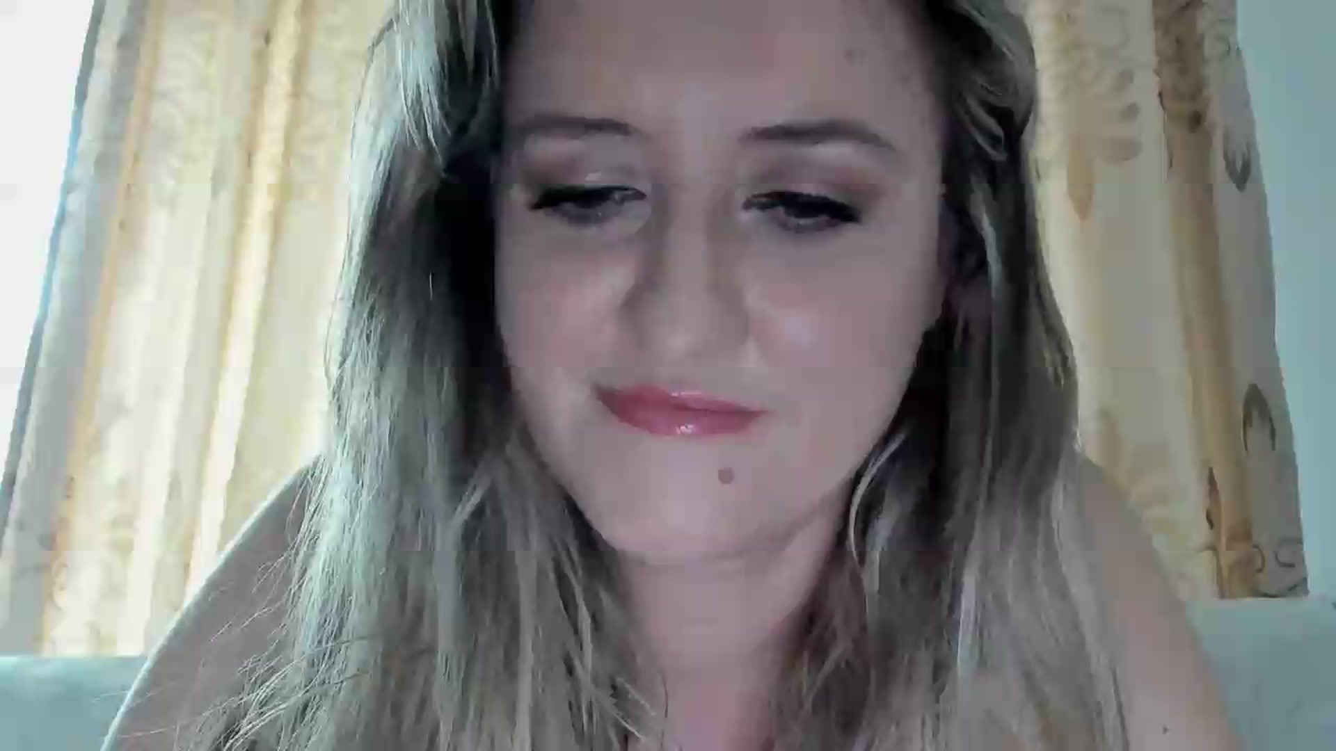 Gallery image thumbnail from BestDream's myfreecams stream on, 08/27/2026, 10:44 image 17 of 20