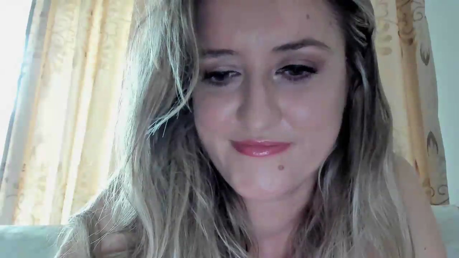 Gallery image thumbnail from BestDream's myfreecams stream on, 08/27/2026, 10:44 image 8 of 20