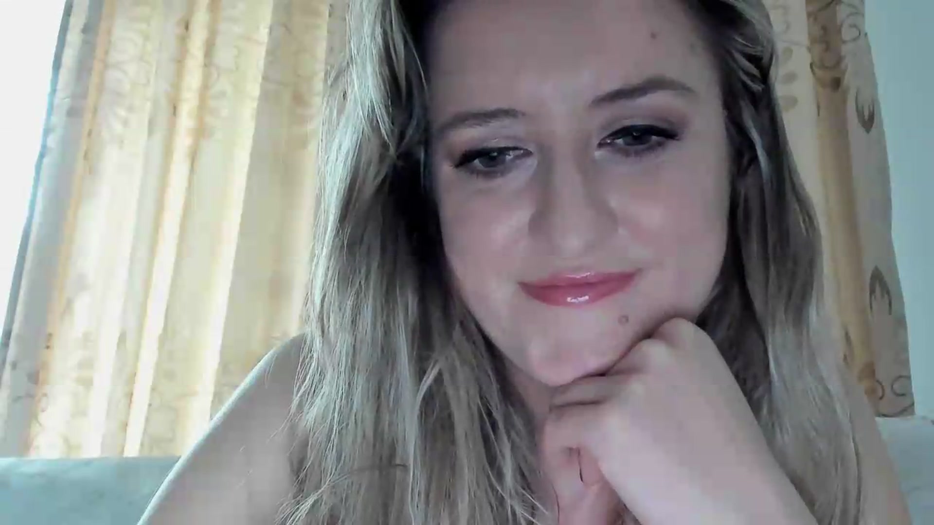 Gallery image thumbnail from BestDream's myfreecams stream on, 08/27/2026, 10:44 image 19 of 20