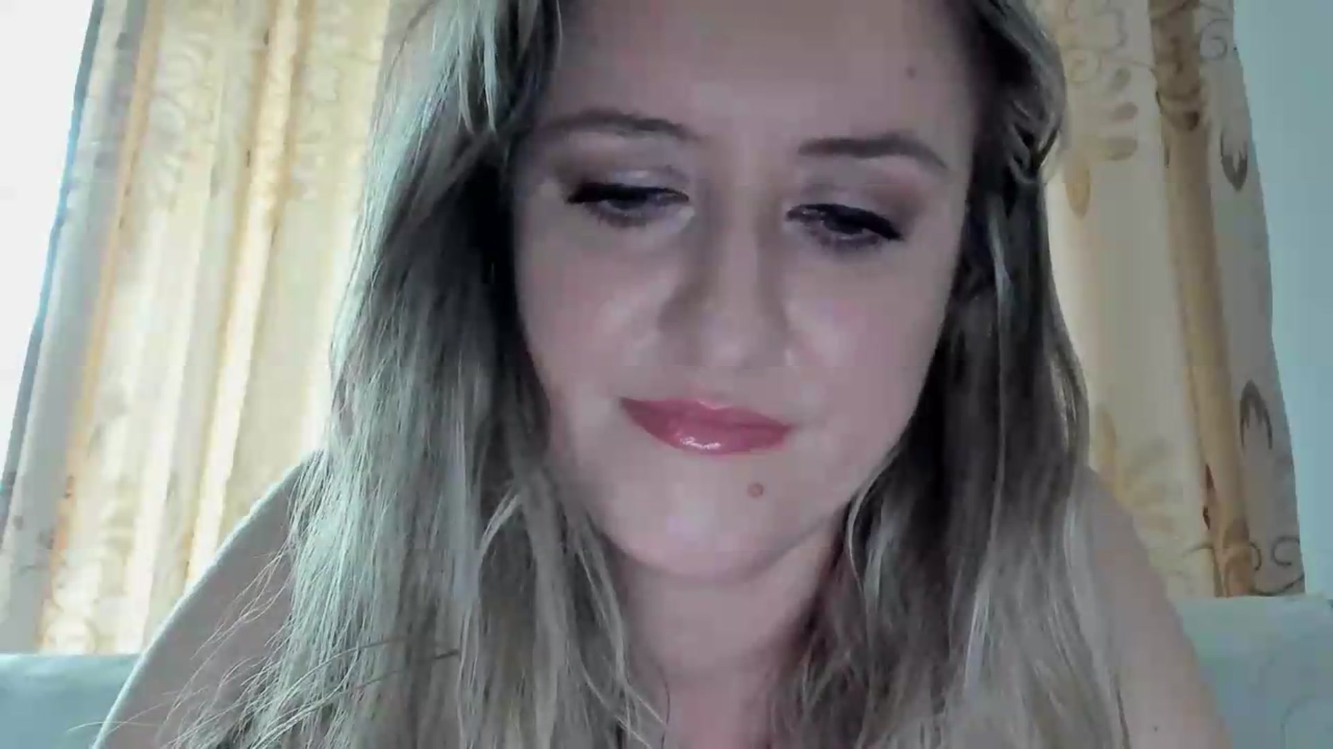 Gallery image thumbnail from BestDream's myfreecams stream on, 08/27/2026, 10:44 image 18 of 20
