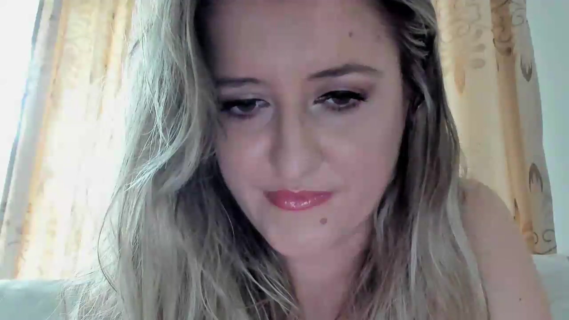 Gallery image thumbnail from BestDream's myfreecams stream on, 08/27/2026, 10:44 image 3 of 20
