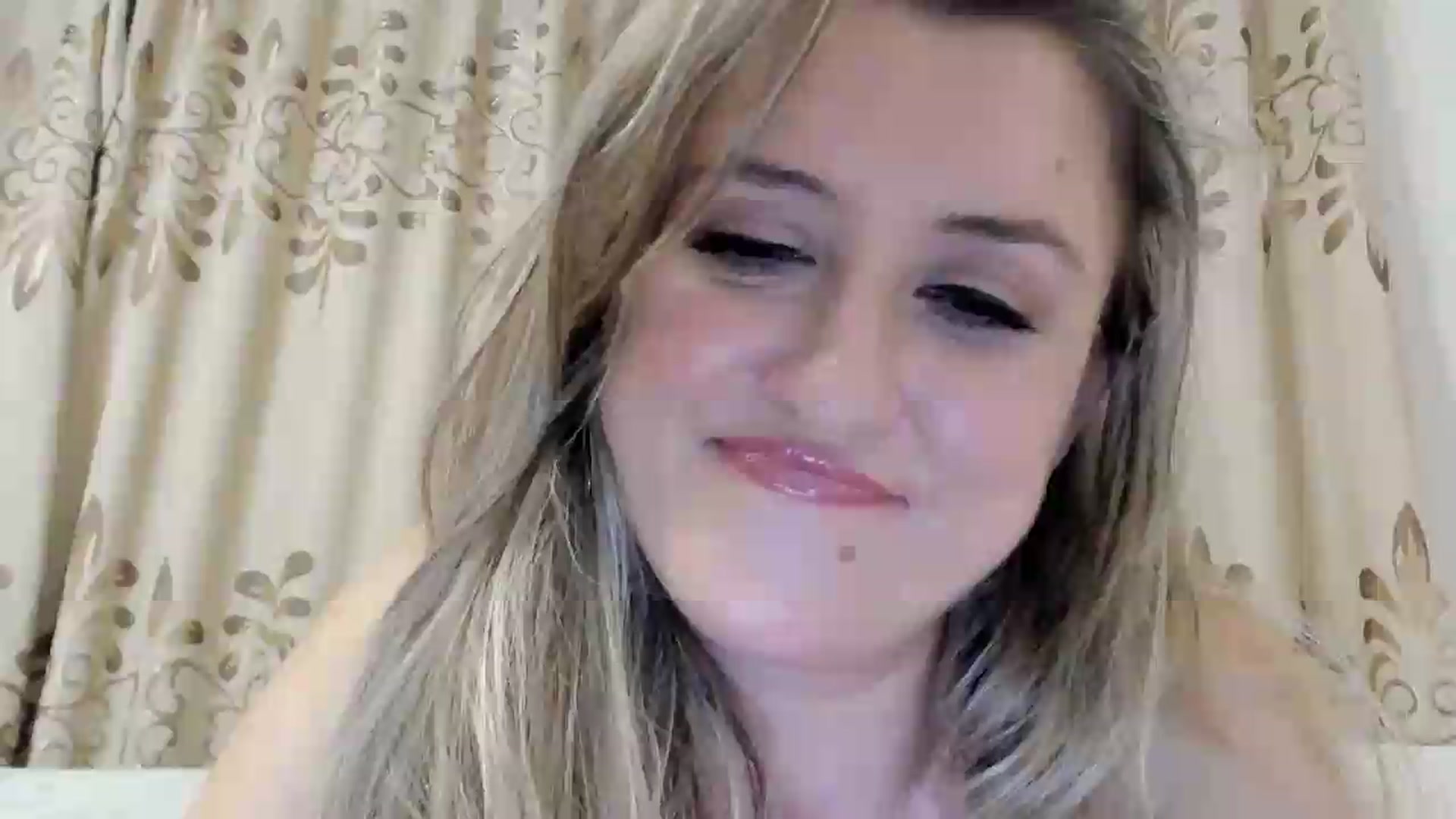 Gallery image thumbnail from BestDream's myfreecams stream on, 08/27/2026, 22:25 image 10 of 20