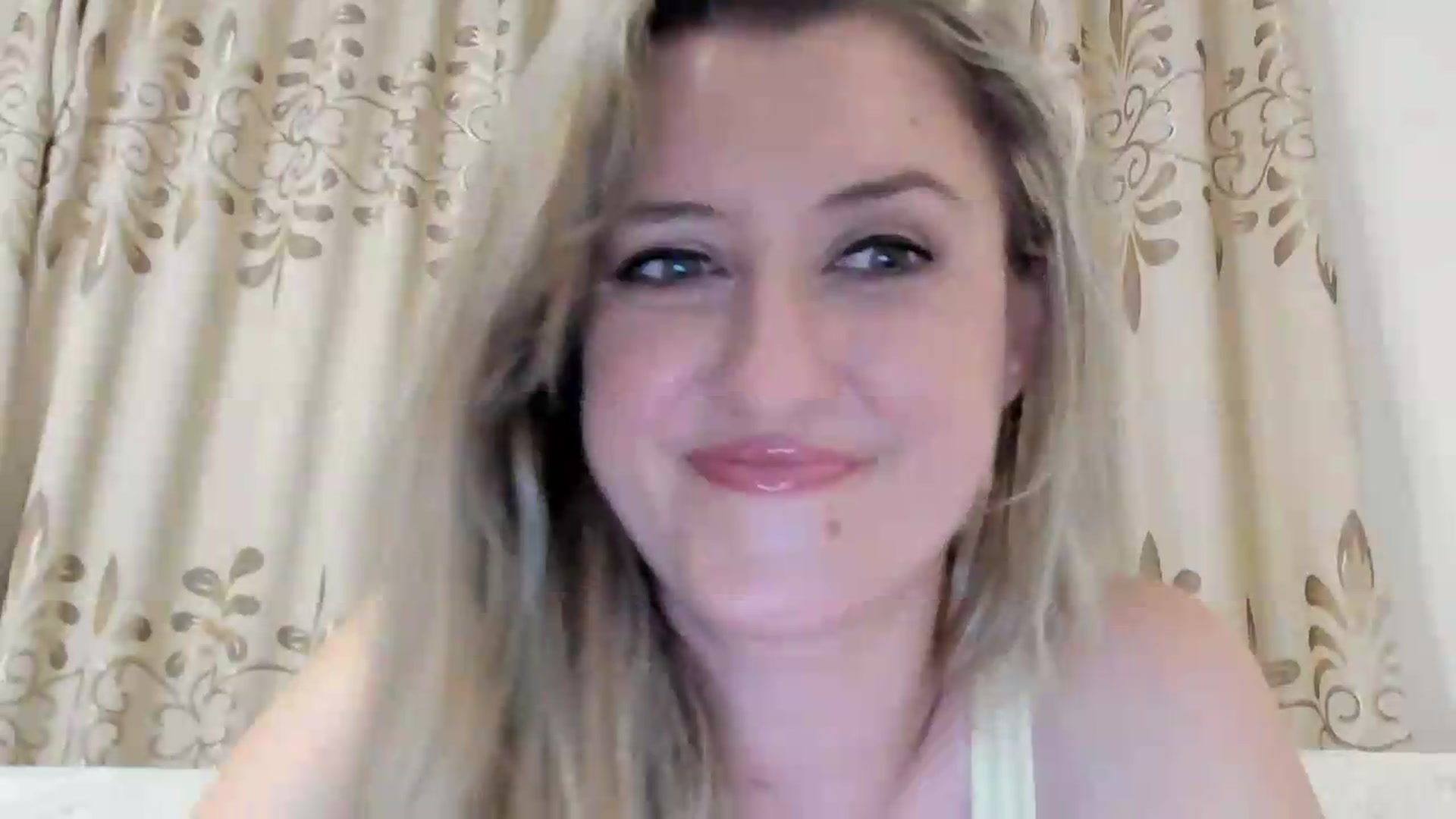 Gallery image thumbnail from BestDream's myfreecams stream on, 08/27/2026, 22:25 image 2 of 20