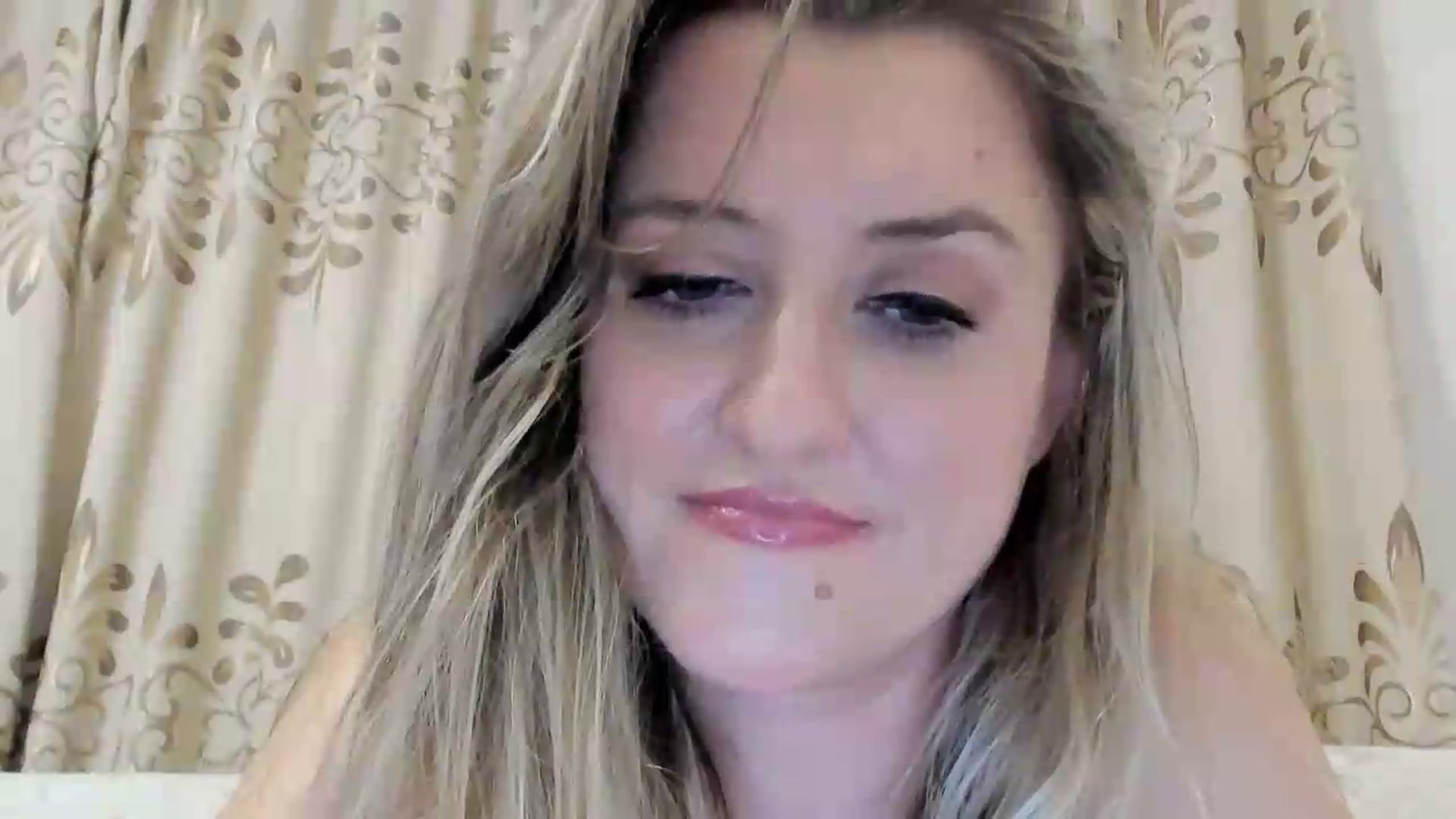 Gallery image thumbnail from BestDream's myfreecams stream on, 08/27/2026, 22:25 image 20 of 20