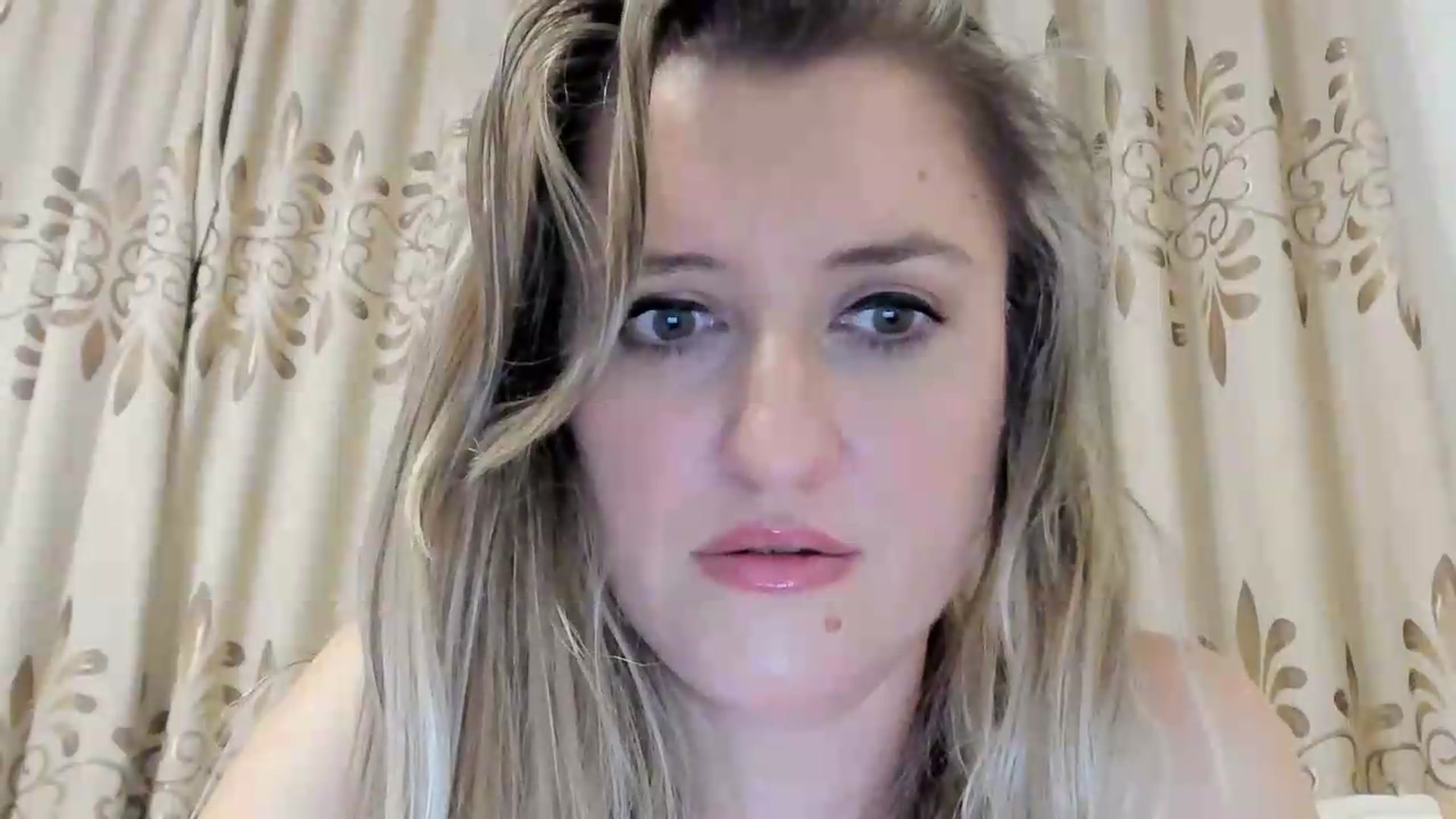 Gallery image thumbnail from BestDream's myfreecams stream on, 08/27/2026, 23:37 image 18 of 20