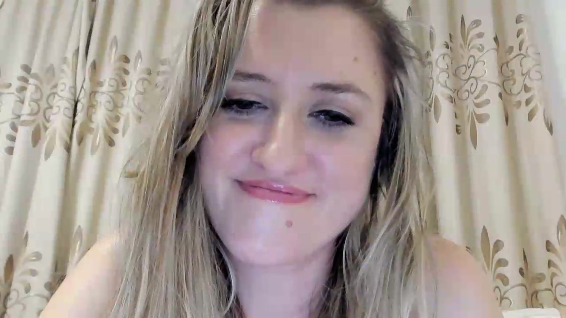 Gallery image thumbnail from BestDream's myfreecams stream on, 08/27/2026, 23:37 image 11 of 20