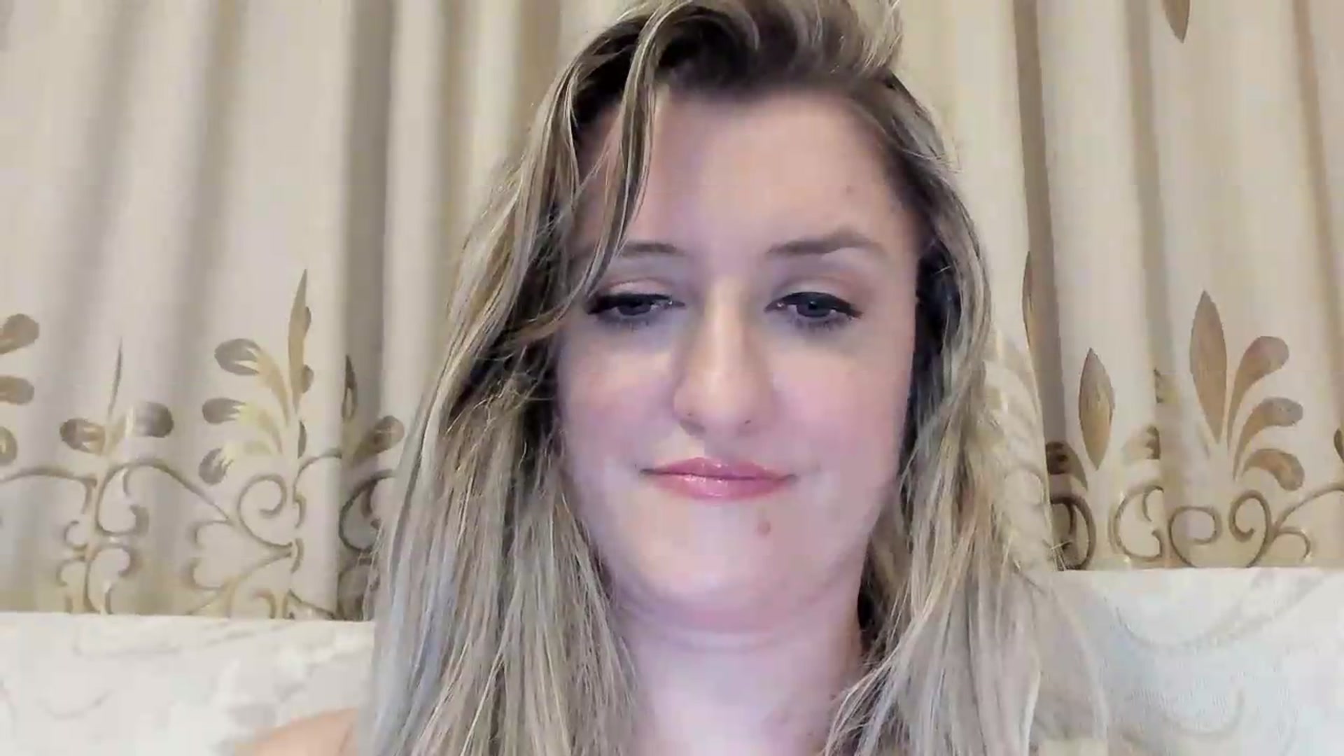 Gallery image thumbnail from BestDream's myfreecams stream on, 08/28/2026, 24:02 image 20 of 20