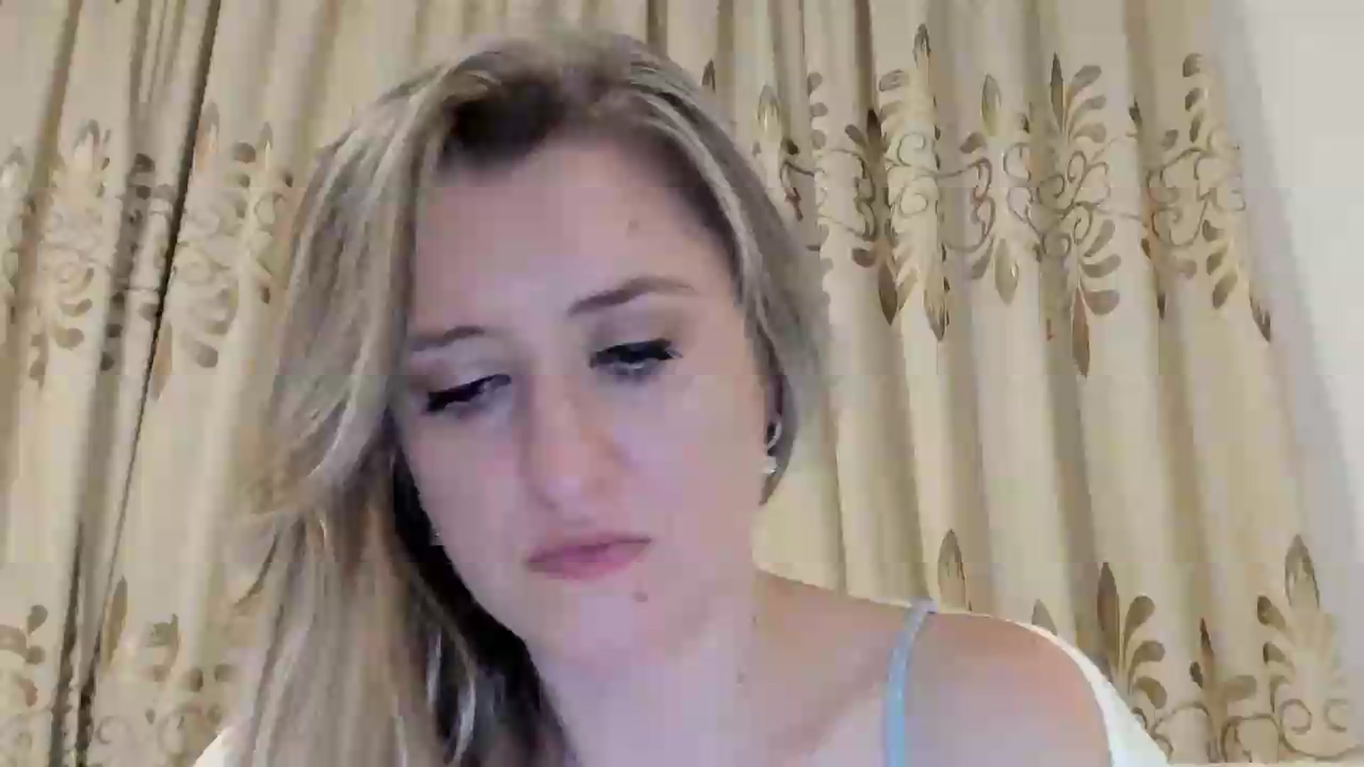 Gallery image thumbnail from BestDream's myfreecams stream on, 08/29/2026, 23:53 image 3 of 20