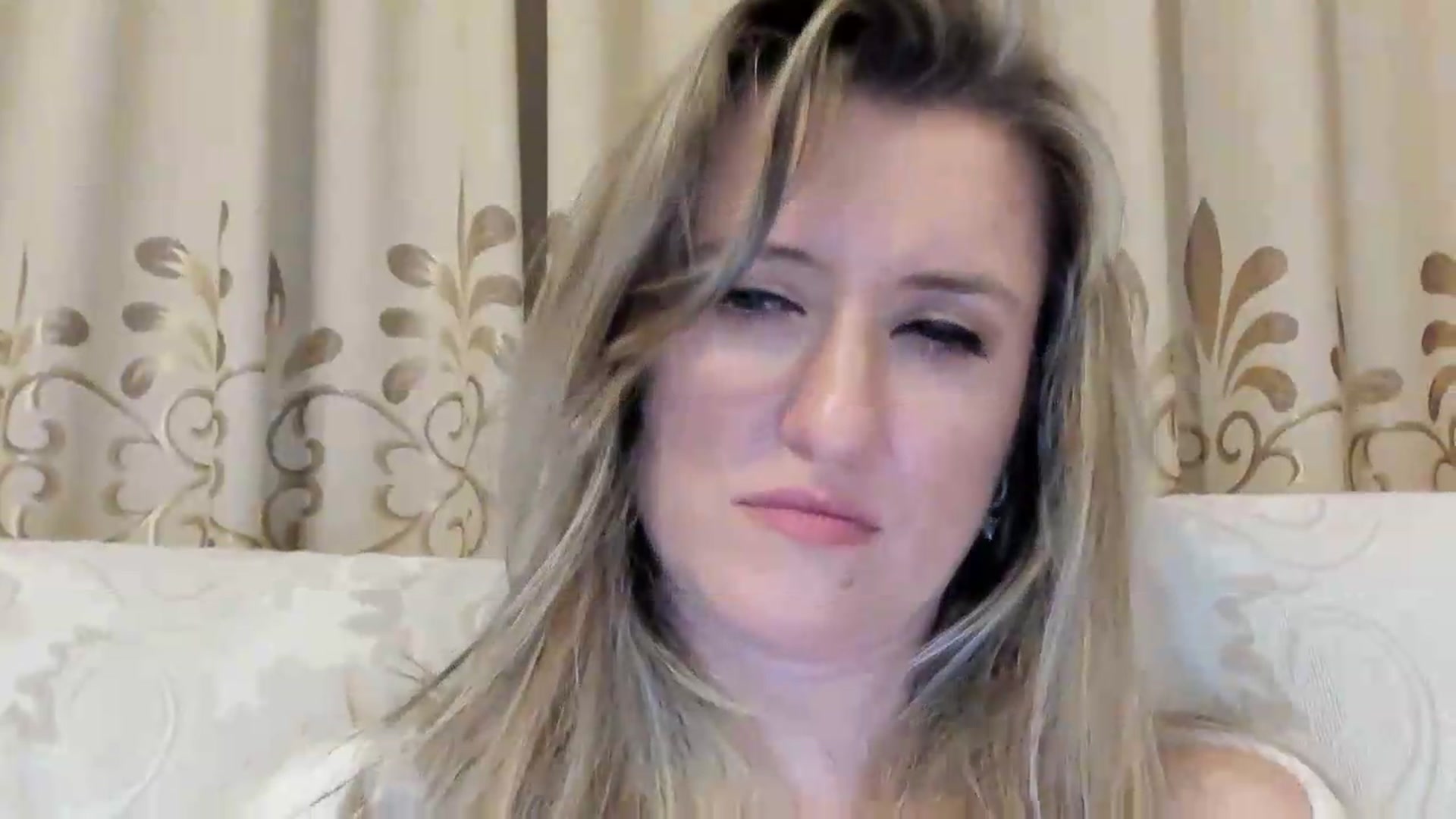 Gallery image thumbnail from BestDream's myfreecams stream on, 08/30/2026, 24:35 image 5 of 20