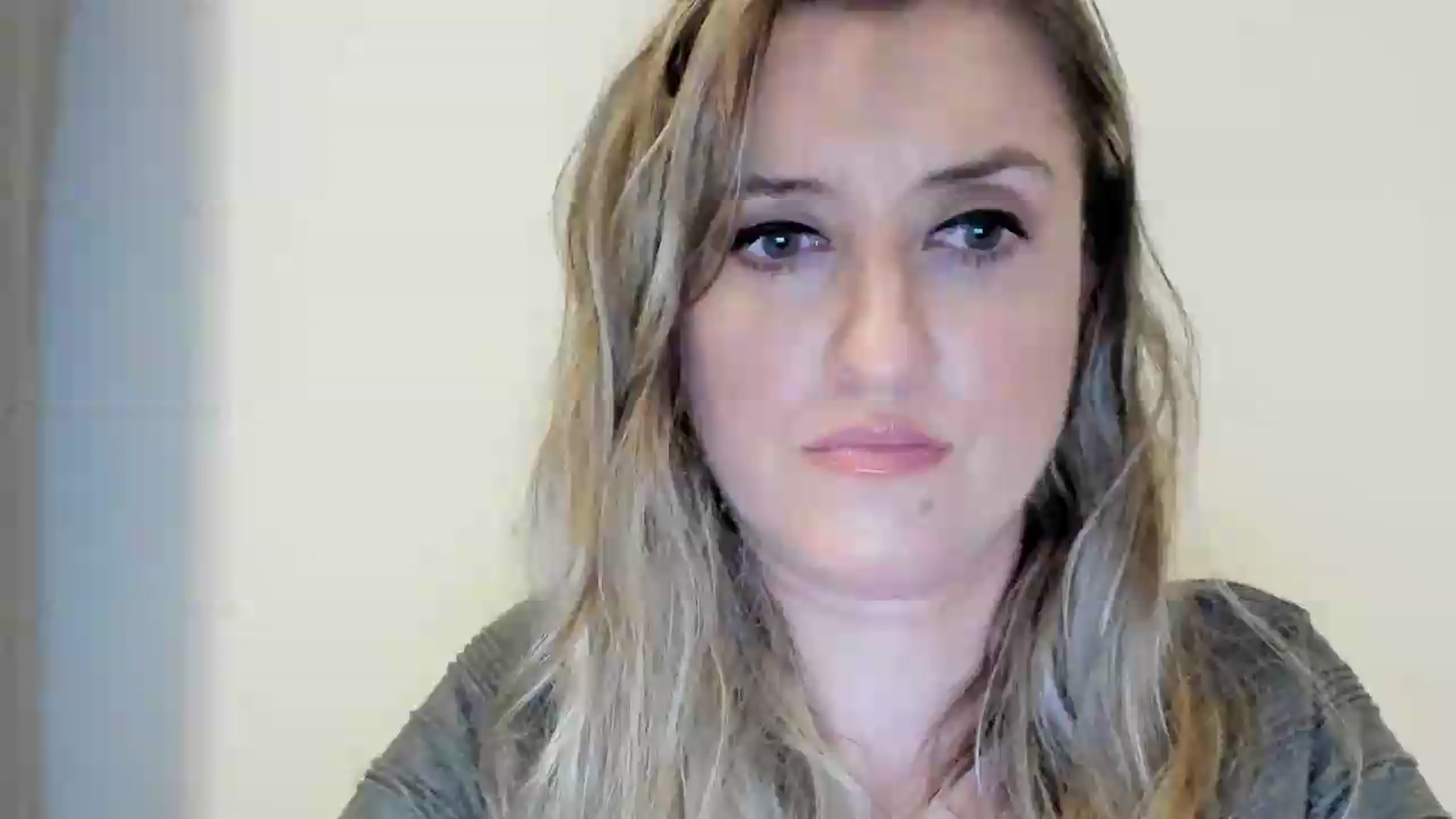 Gallery image thumbnail from BestDream's myfreecams stream on, 08/31/2026, 02:29 image 16 of 20