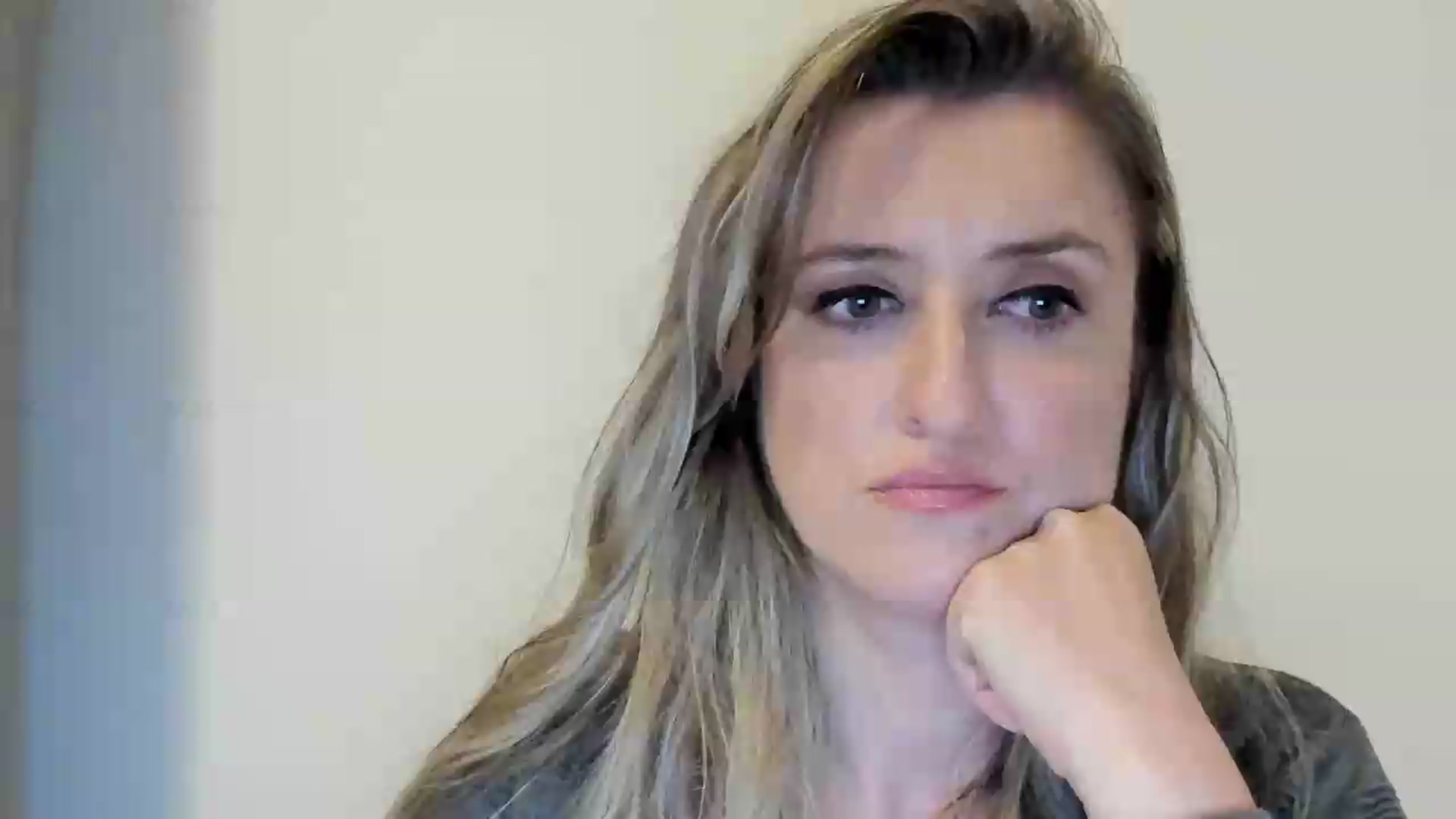Gallery image thumbnail from BestDream's myfreecams stream on, 08/31/2026, 02:29 image 1 of 20
