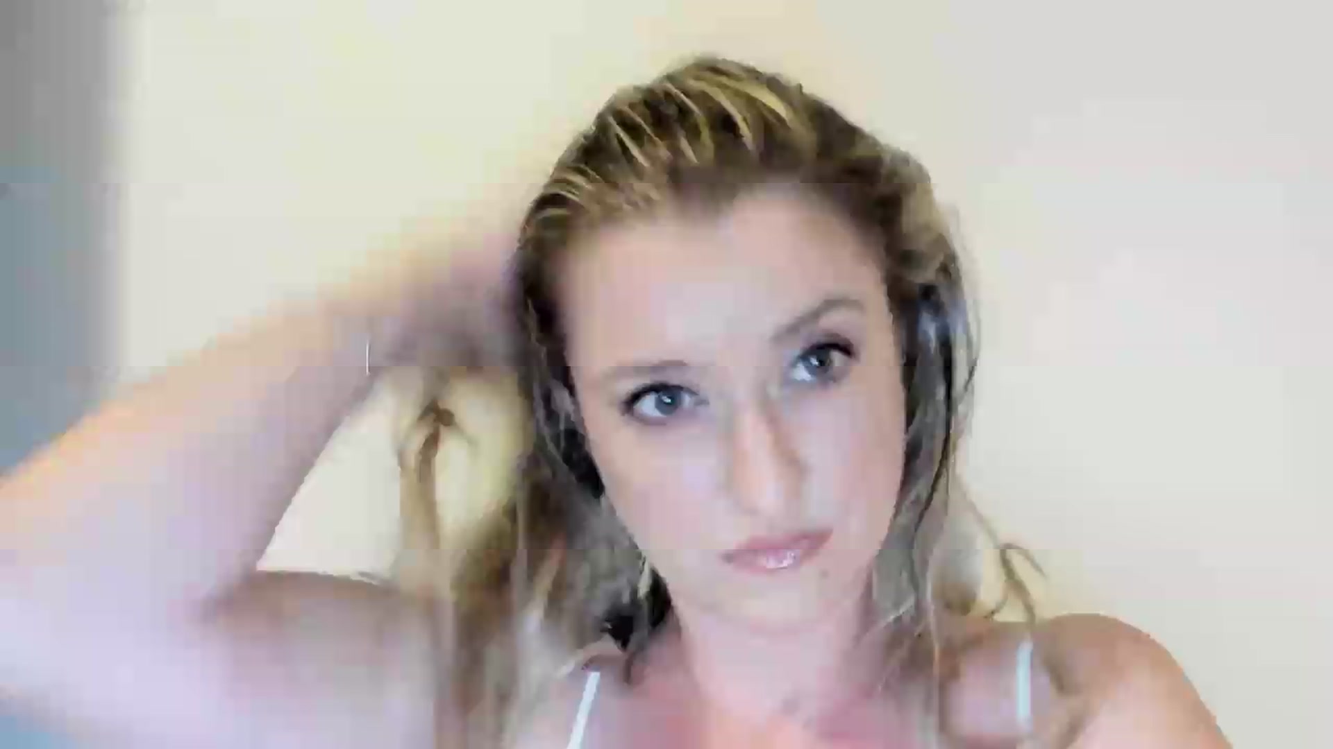 Gallery image thumbnail from BestDream's myfreecams stream on, 08/31/2026, 21:01 image 19 of 20