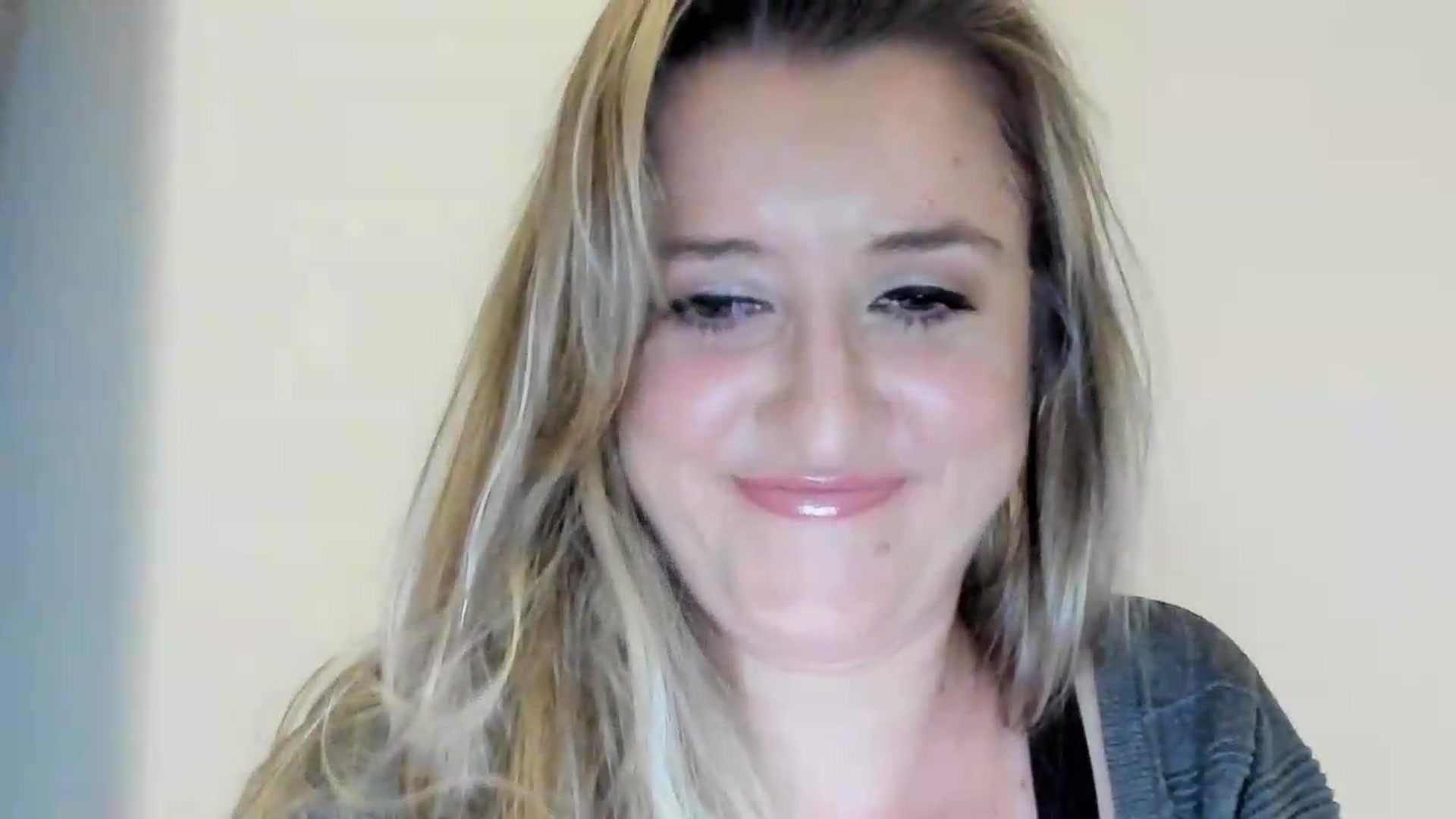 Gallery image thumbnail from BestDream's myfreecams stream on, 09/01/2026, 22:05 image 4 of 20