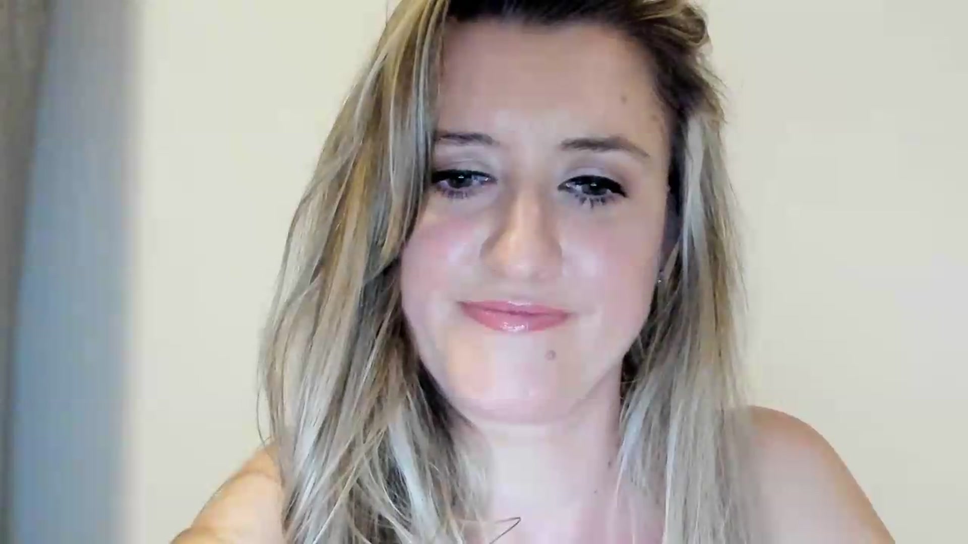 Gallery image thumbnail from BestDream's myfreecams stream on, 09/01/2026, 22:56 image 2 of 20