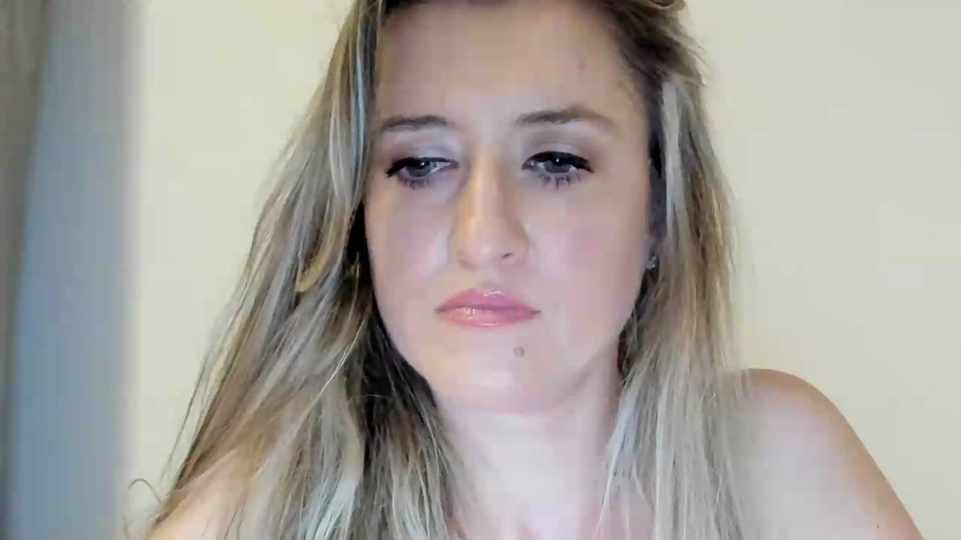 Gallery image thumbnail from BestDream's myfreecams stream on, 09/01/2026, 22:56 image 7 of 20