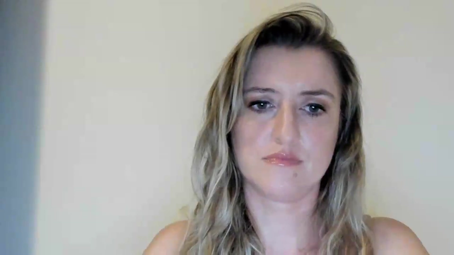 Gallery image thumbnail from BestDream's myfreecams stream on, 09/02/2026, 21:45 image 8 of 20