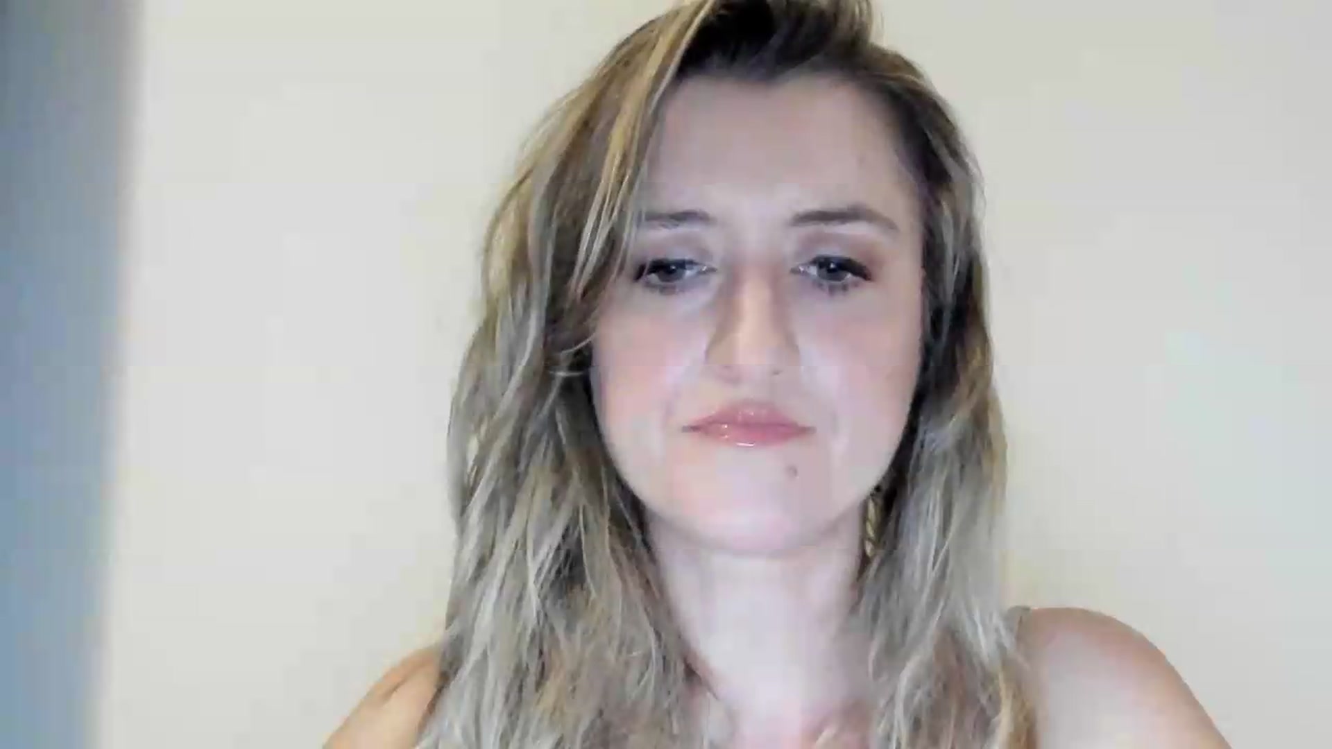 Gallery image thumbnail from BestDream's myfreecams stream on, 09/02/2026, 21:45 image 12 of 20