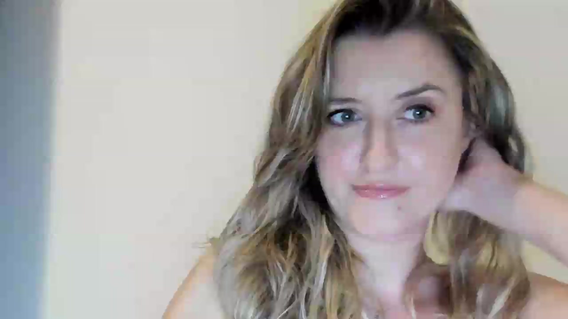 Gallery image thumbnail from BestDream's myfreecams stream on, 09/02/2026, 21:45 image 14 of 20