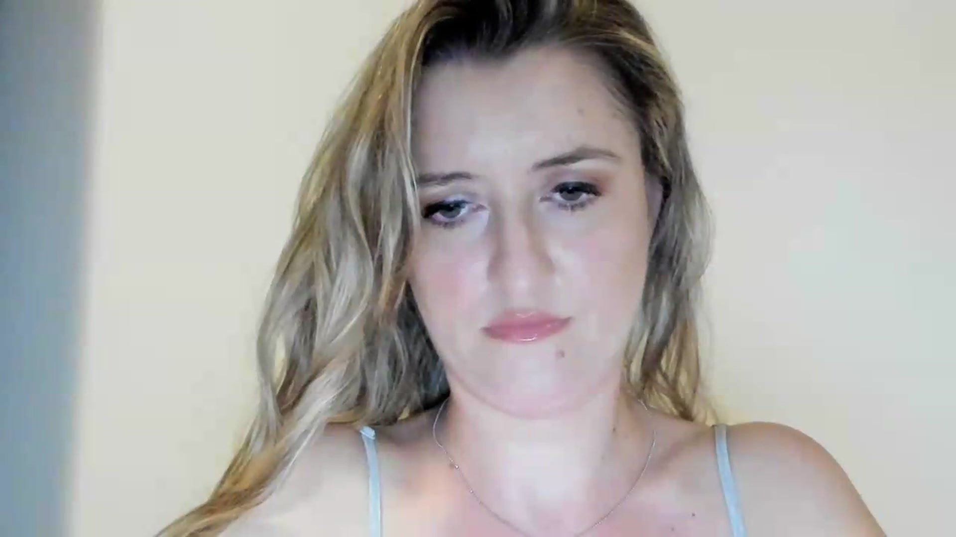 Gallery image thumbnail from BestDream's myfreecams stream on, 09/02/2026, 21:45 image 19 of 20