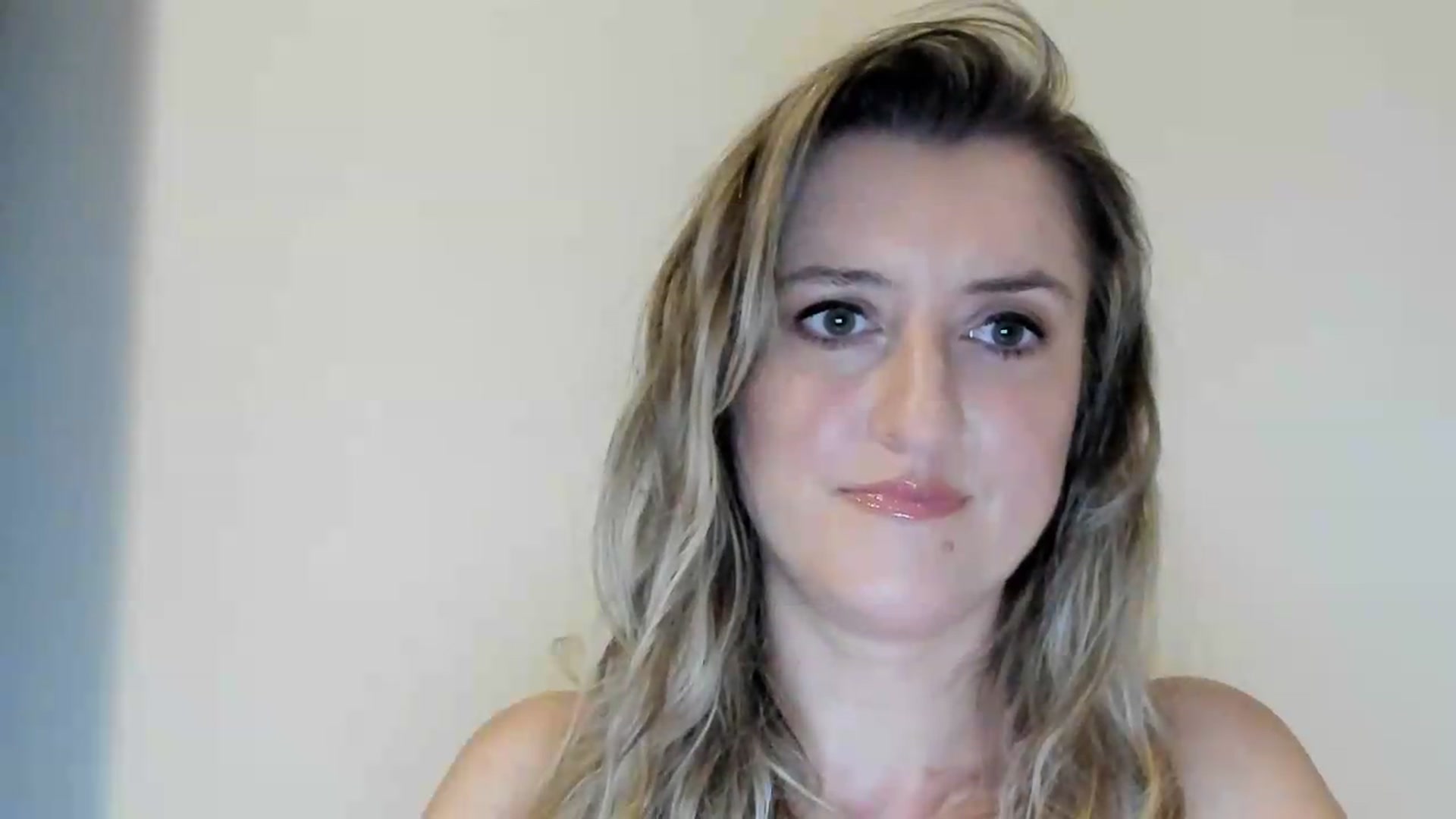 Gallery image thumbnail from BestDream's myfreecams stream on, 09/02/2026, 21:45 image 6 of 20