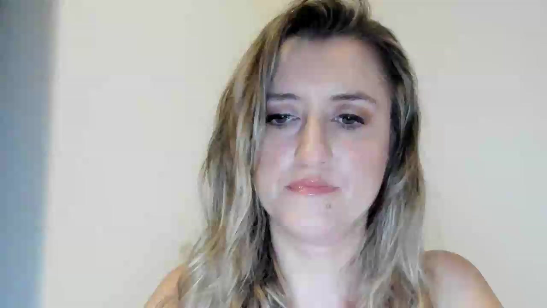 Gallery image thumbnail from BestDream's myfreecams stream on, 09/02/2026, 21:45 image 1 of 20