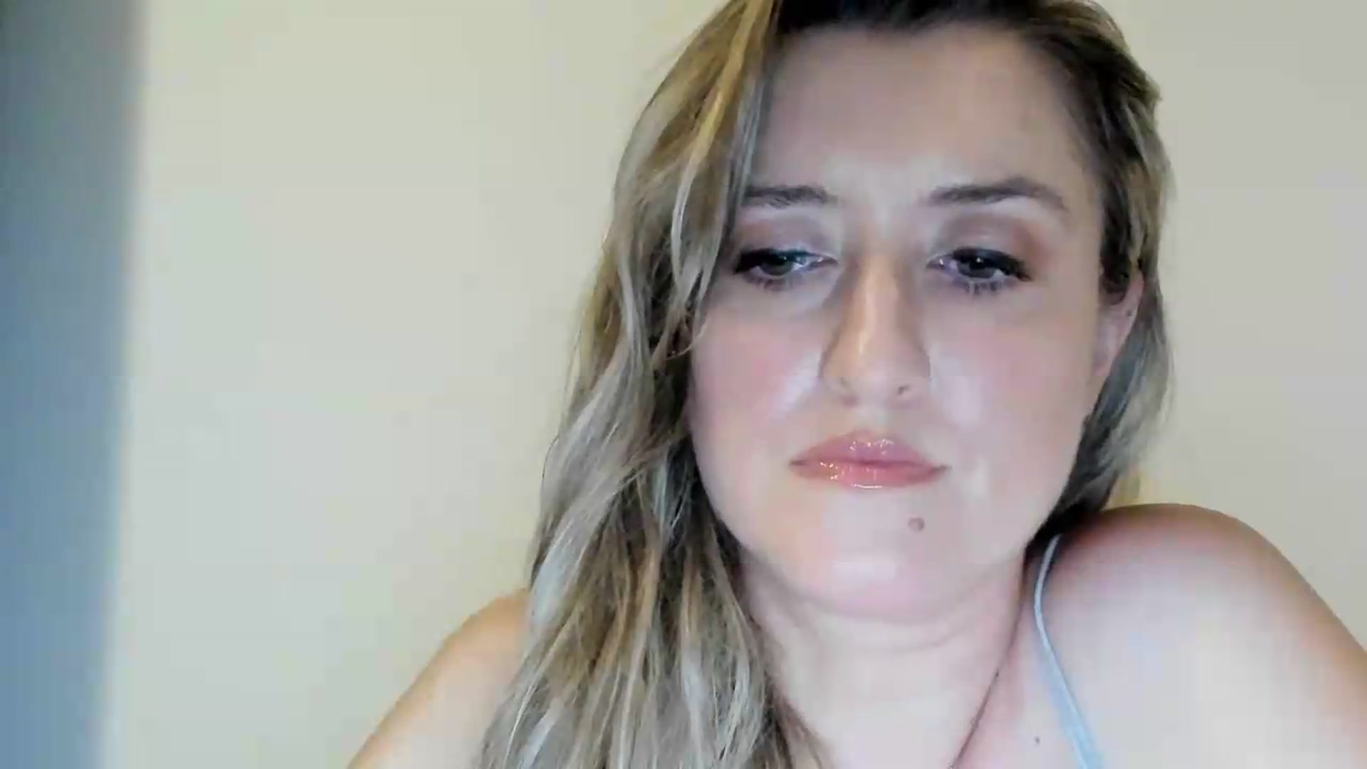 Gallery image thumbnail from BestDream's myfreecams stream on, 09/02/2026, 22:52 image 18 of 20