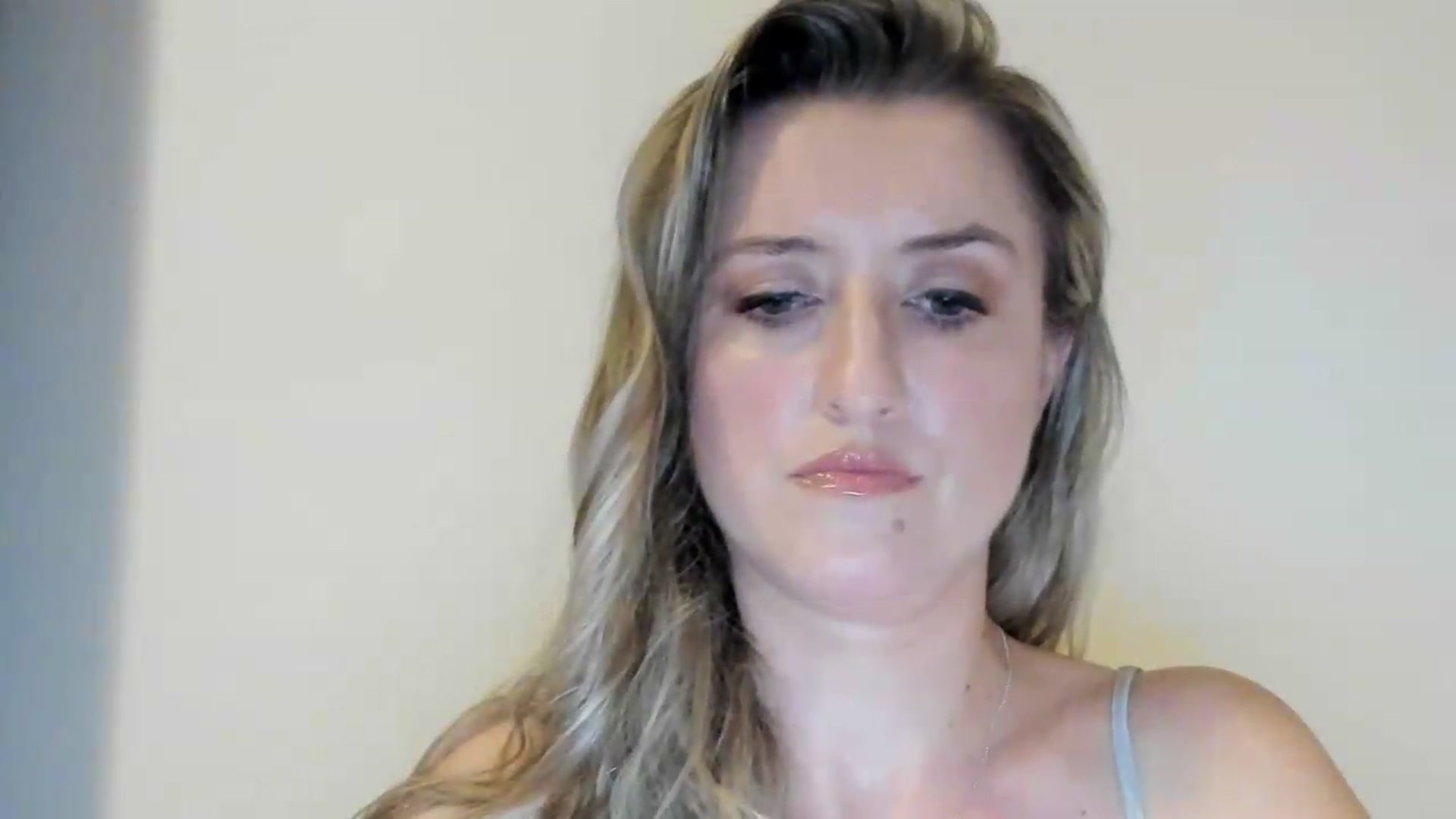 Gallery image thumbnail from BestDream's myfreecams stream on, 09/02/2026, 22:52 image 16 of 20
