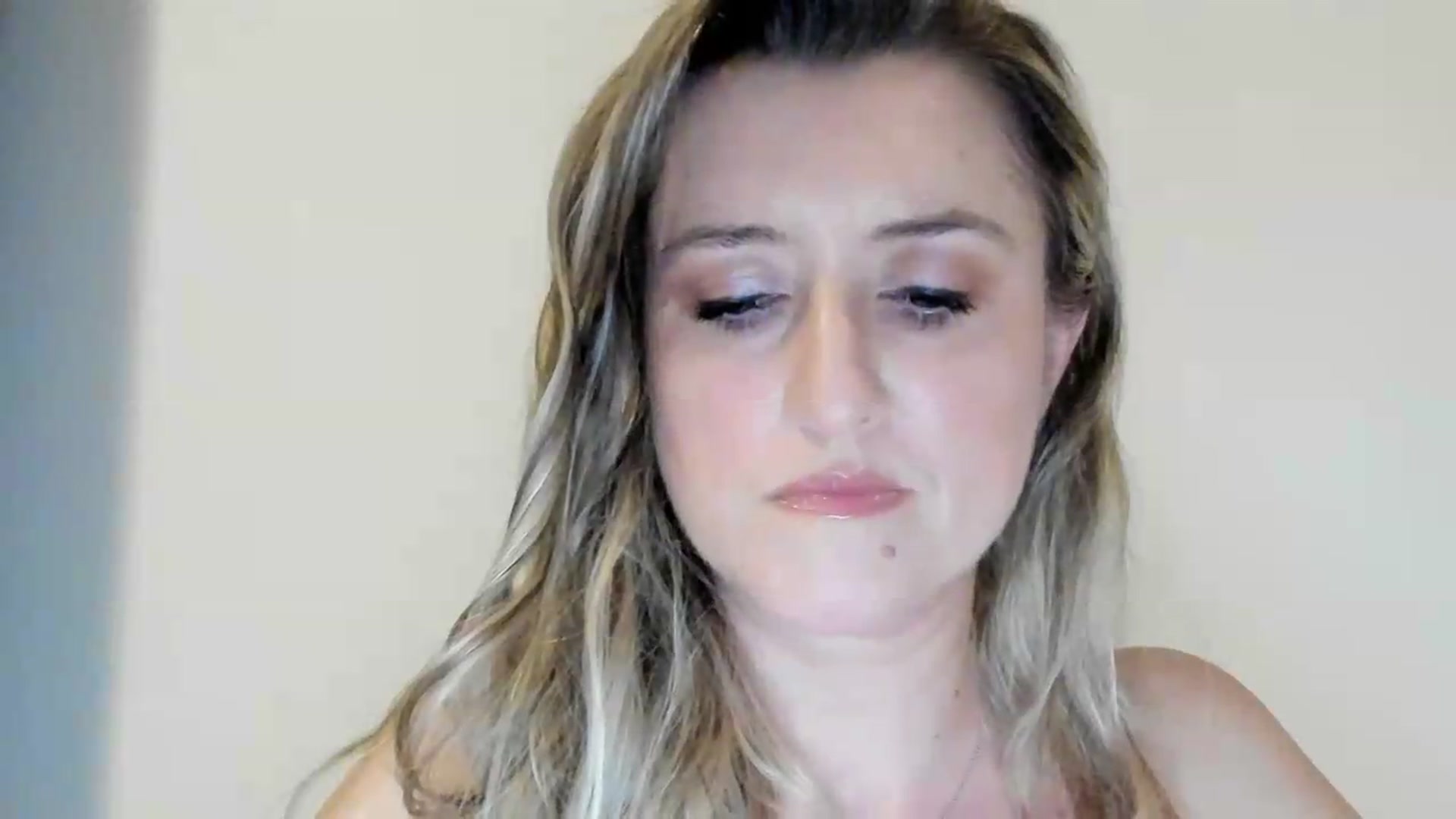 Gallery image thumbnail from BestDream's myfreecams stream on, 09/02/2026, 22:52 image 2 of 20